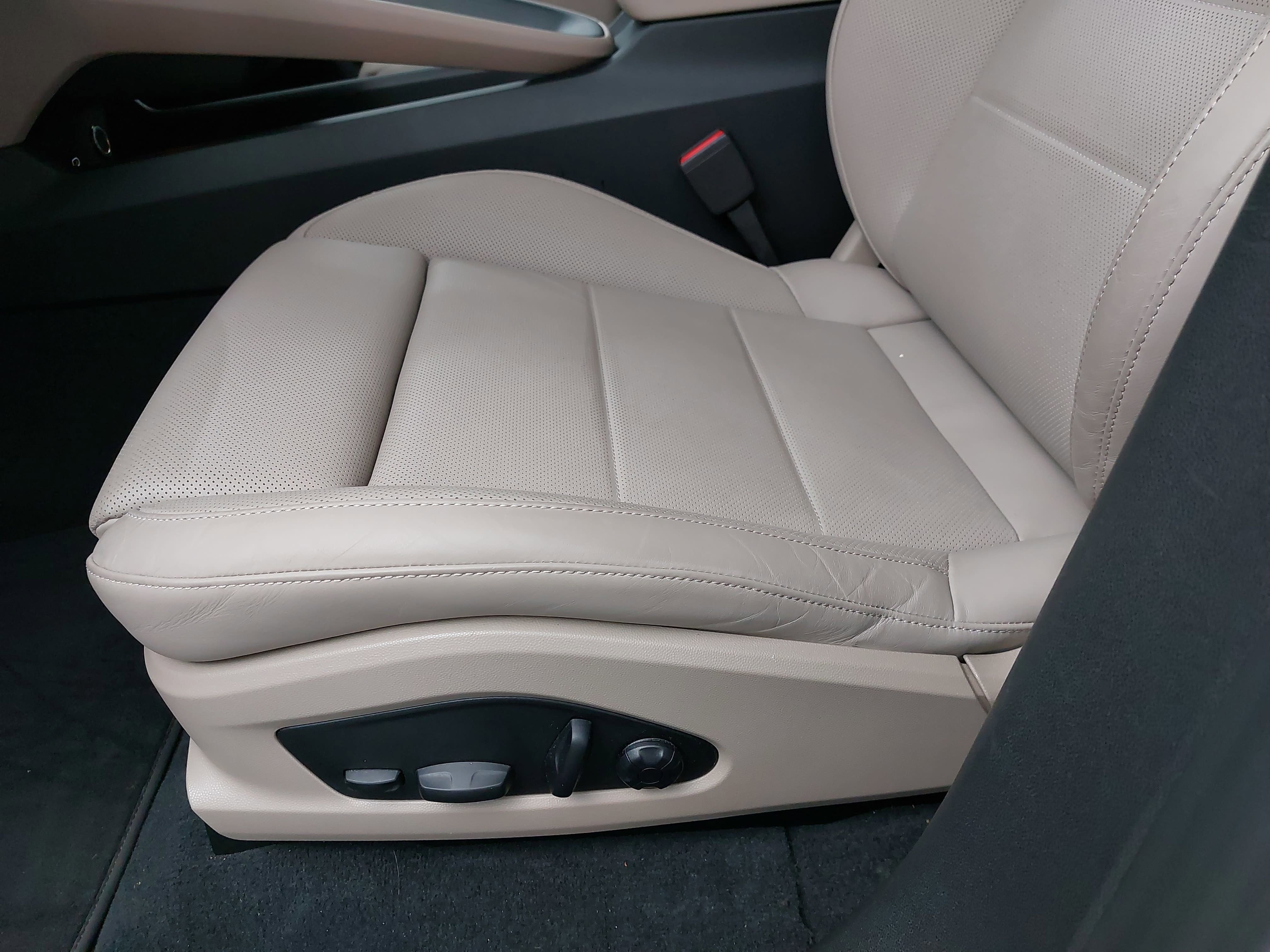 2025 Porsche Macan Electric Electric