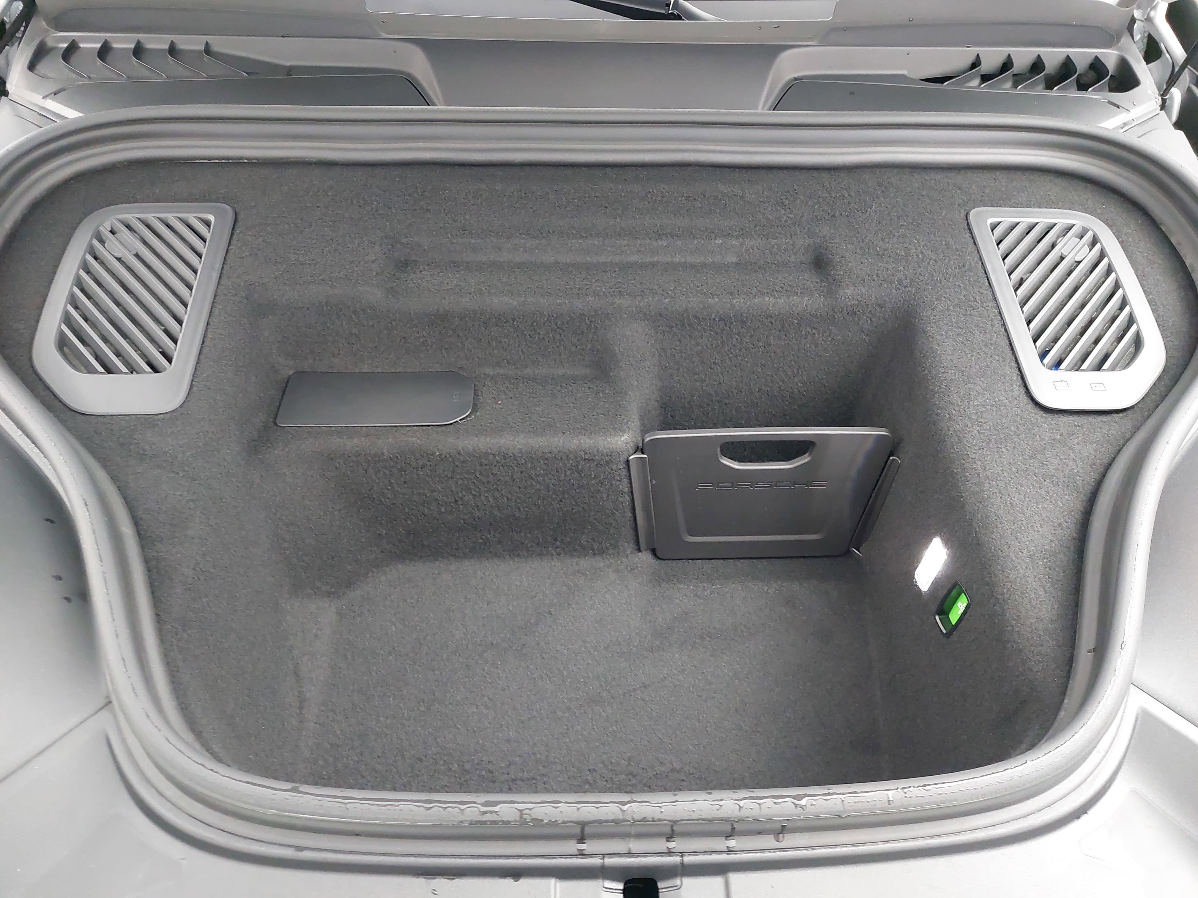 2025 Porsche Macan Electric Electric
