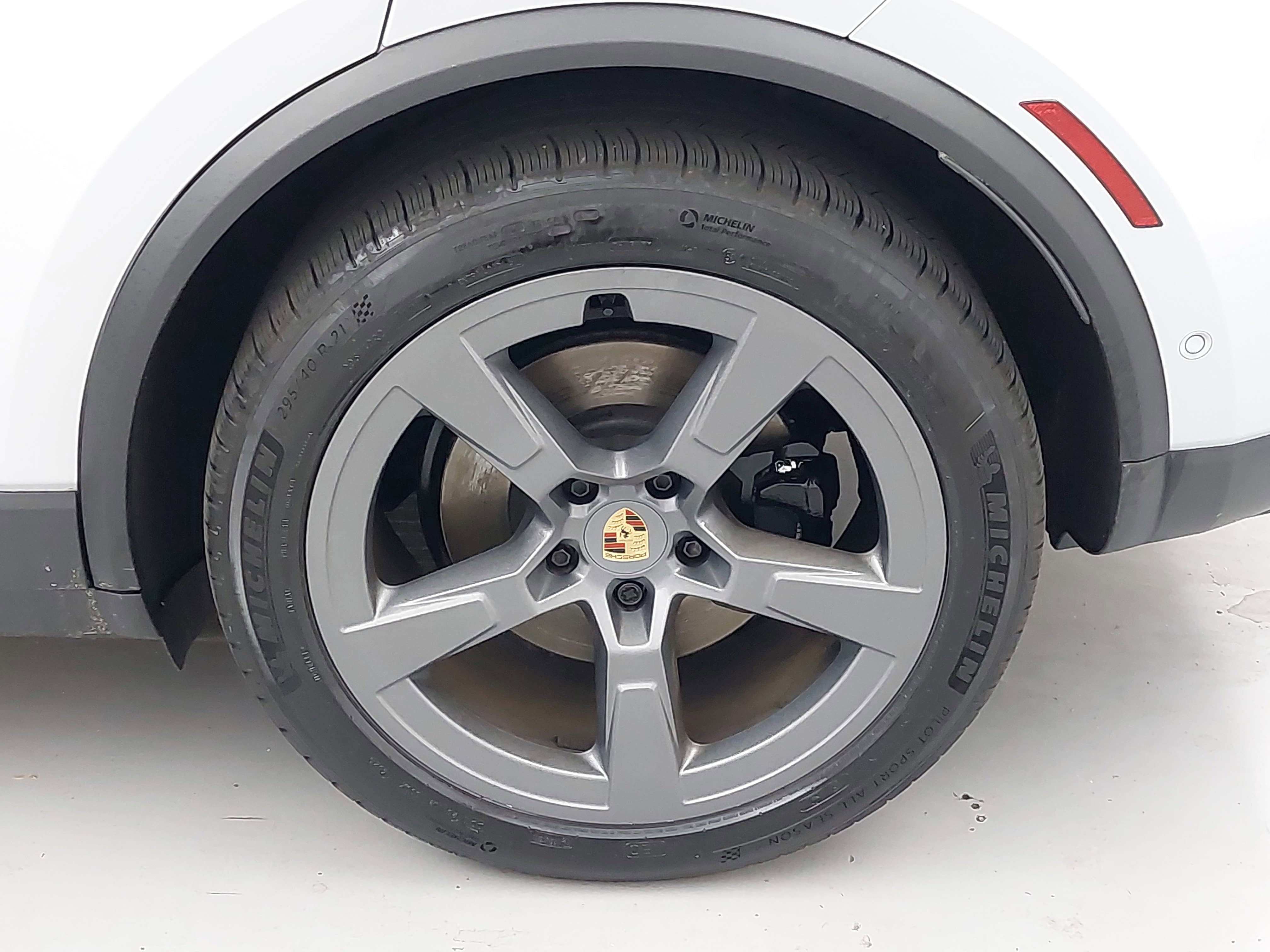 2025 Porsche Macan Electric Electric
