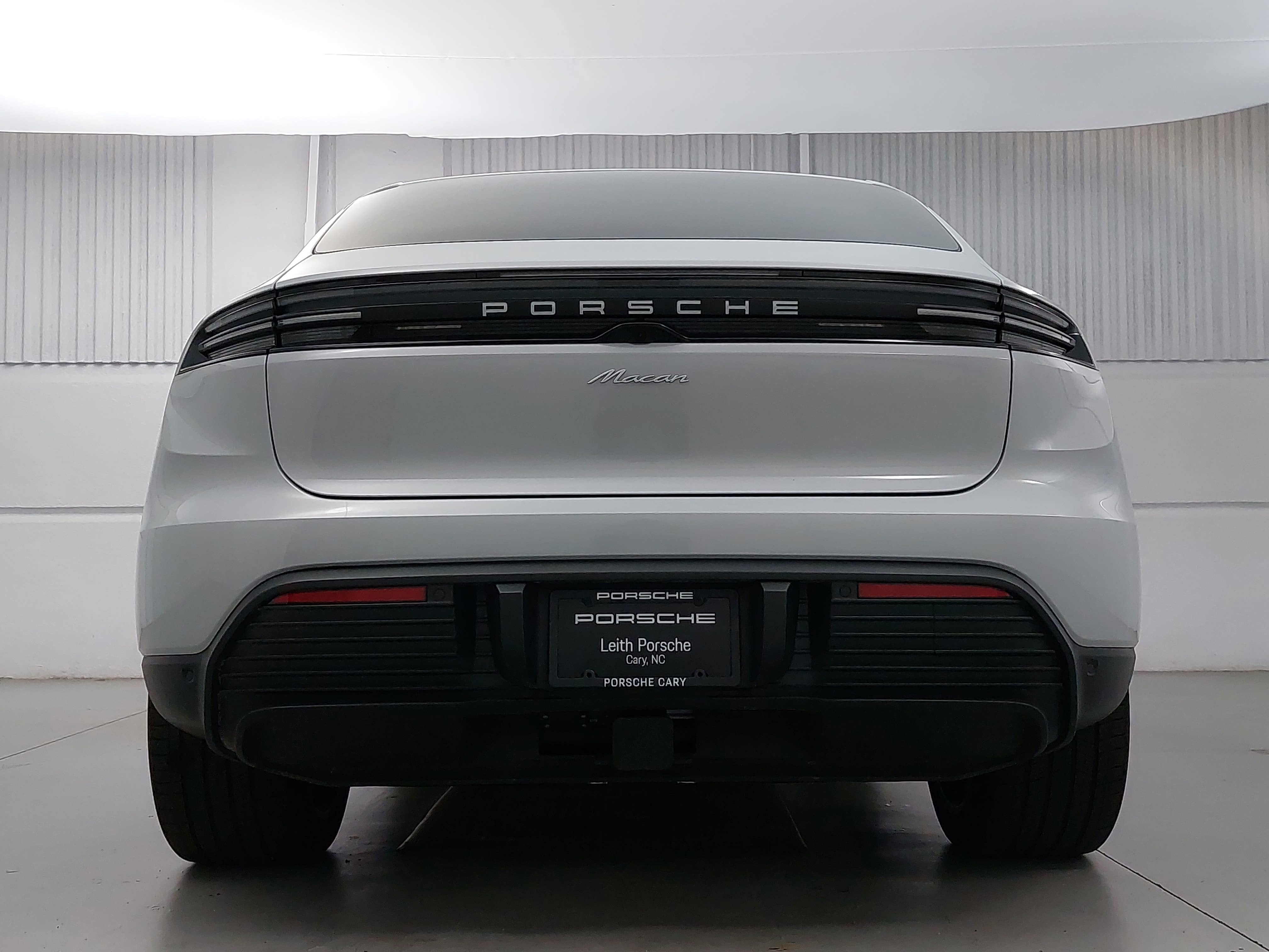 2025 Porsche Macan Electric Electric
