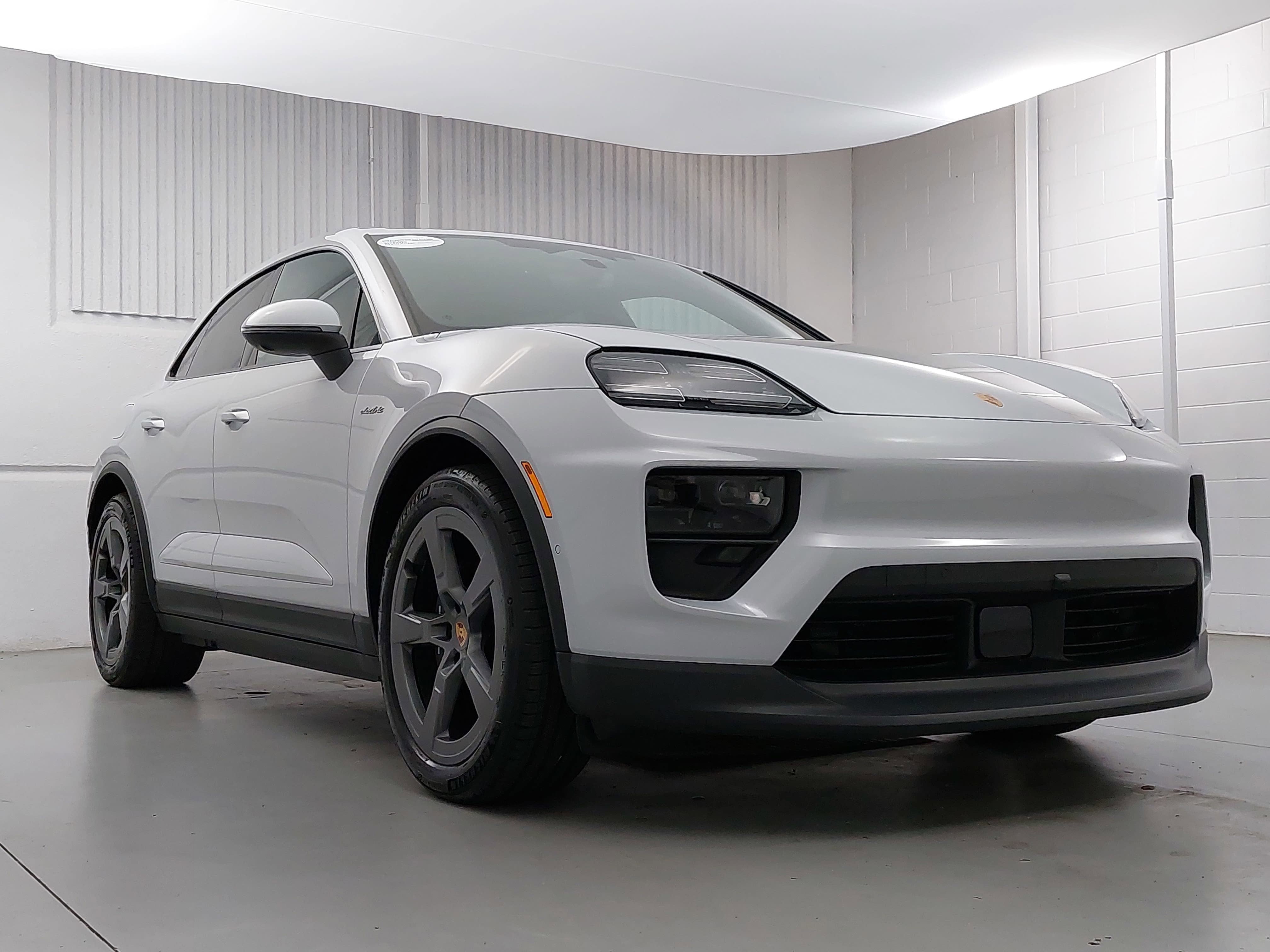 2025 Porsche Macan Electric Electric
