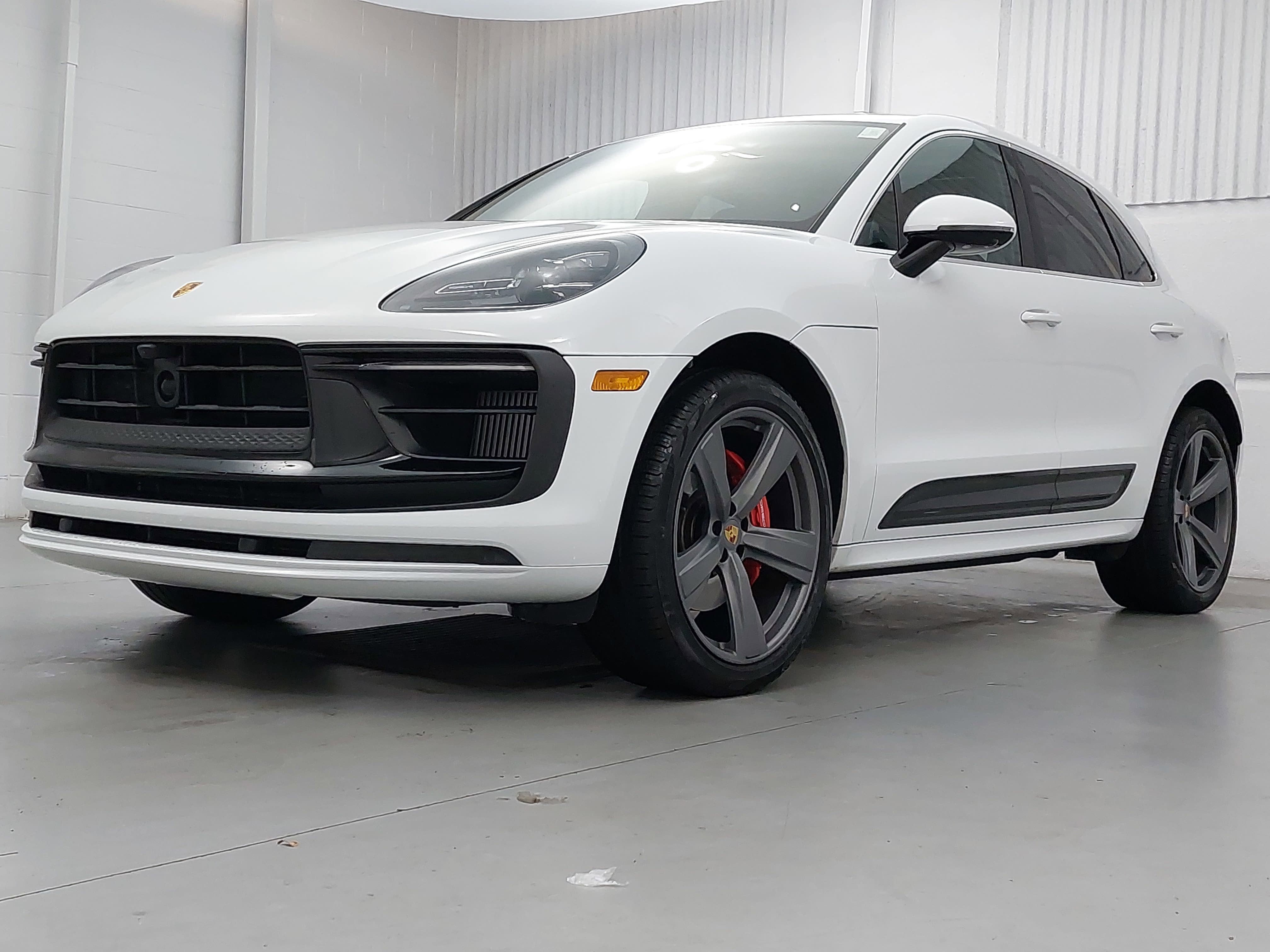 2025 Porsche Macan S