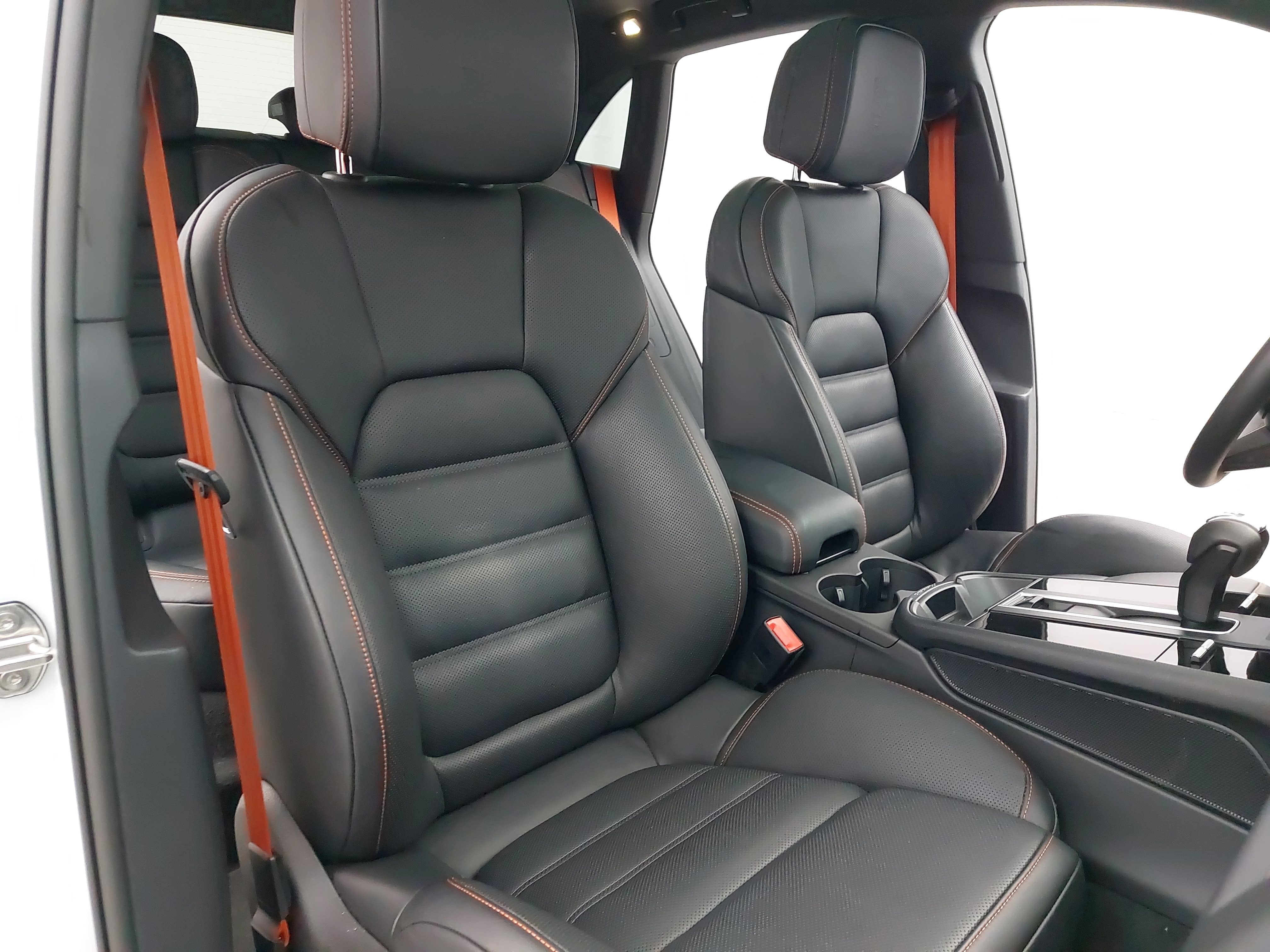 2025 Porsche Macan S