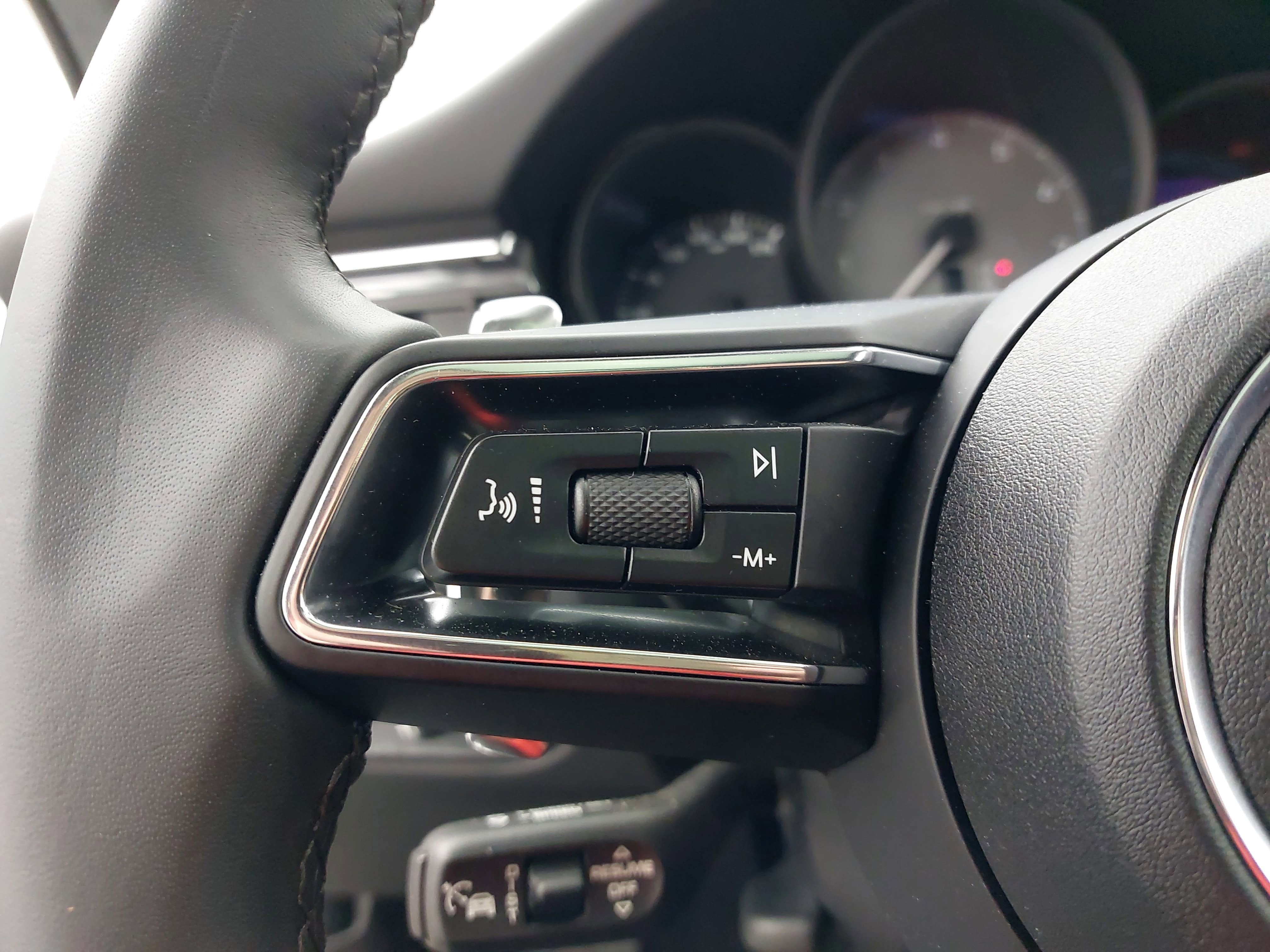 2025 Porsche Macan S