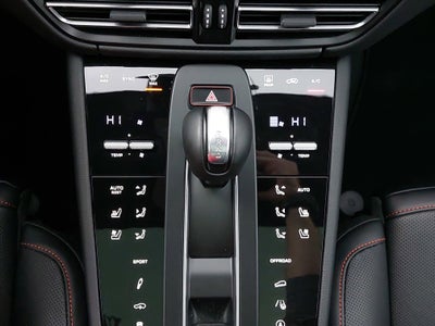 2025 Porsche Macan S