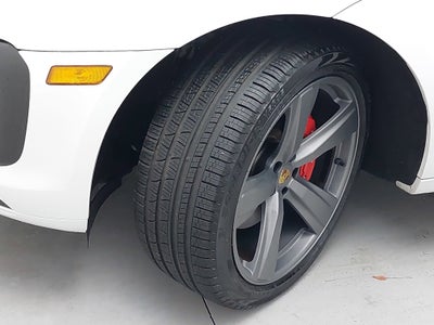 2025 Porsche Macan S