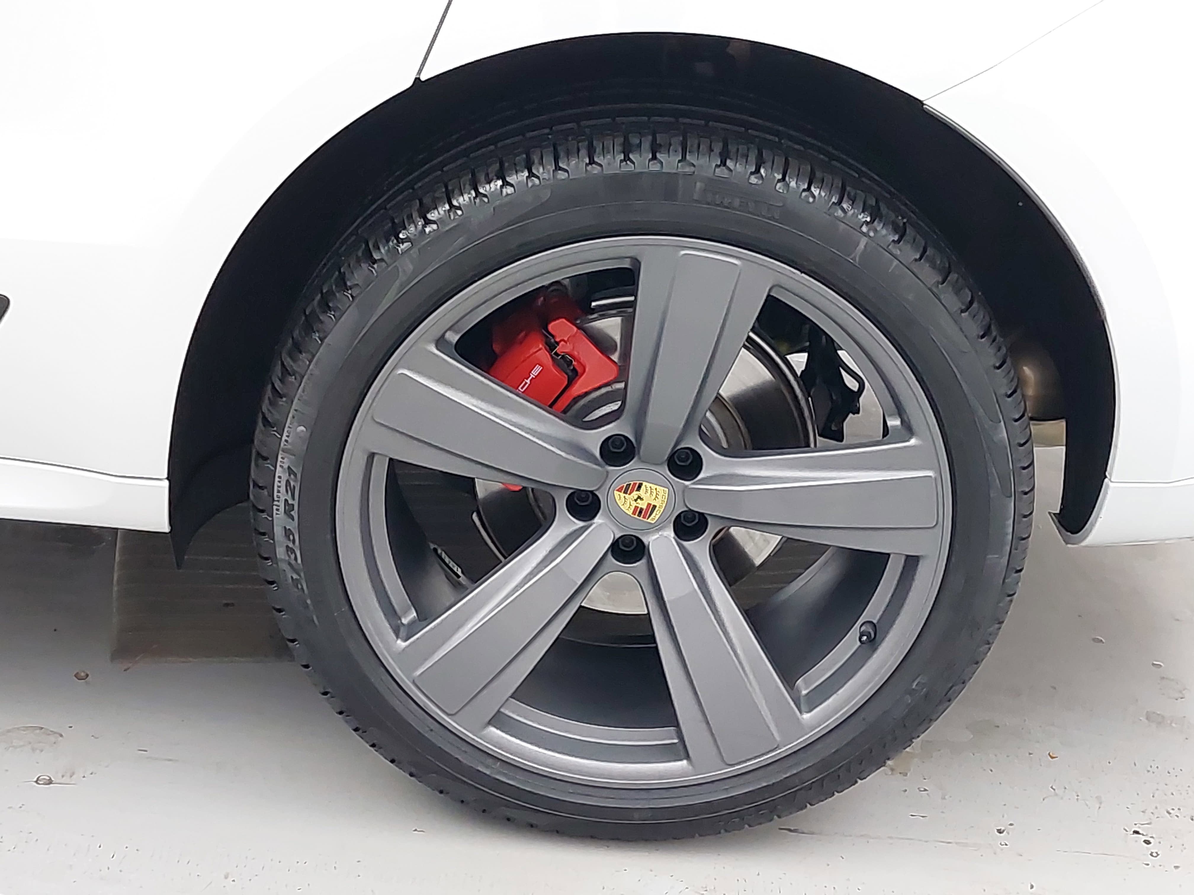 2025 Porsche Macan S