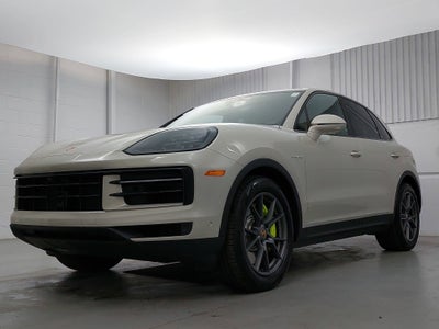 2025 Porsche Cayenne E-Hybrid S