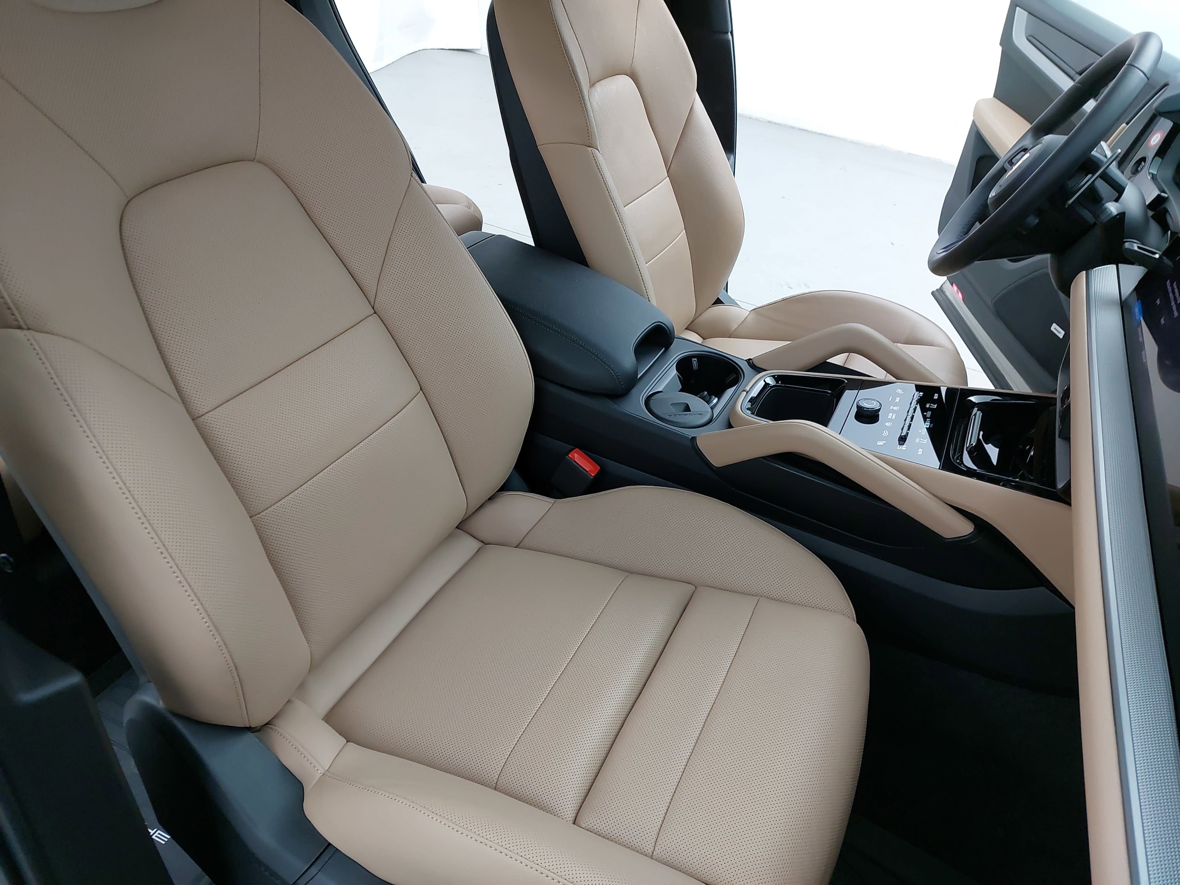 2025 Porsche Cayenne E-Hybrid S