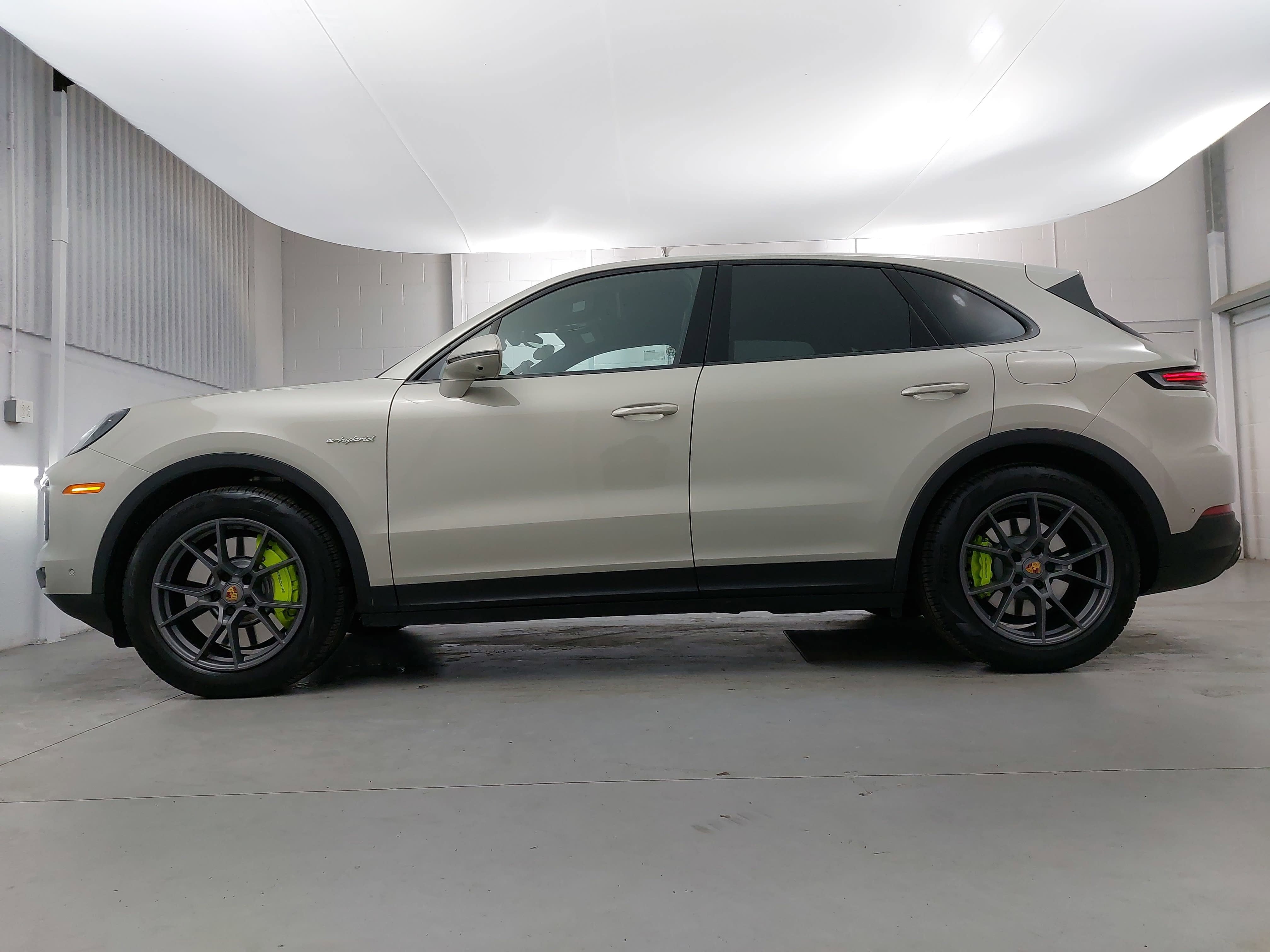 2025 Porsche Cayenne E-Hybrid S