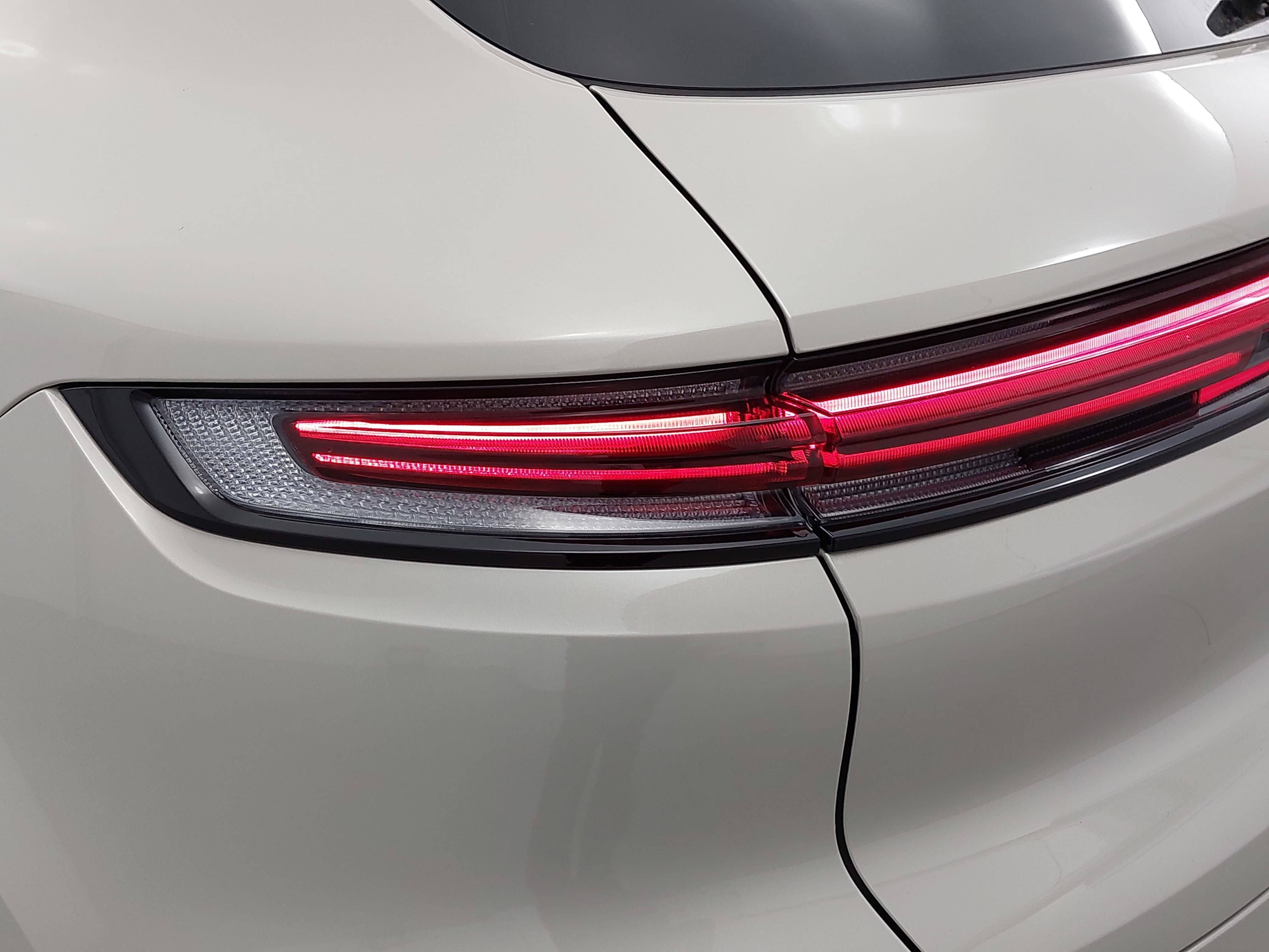 2025 Porsche Cayenne E-Hybrid S