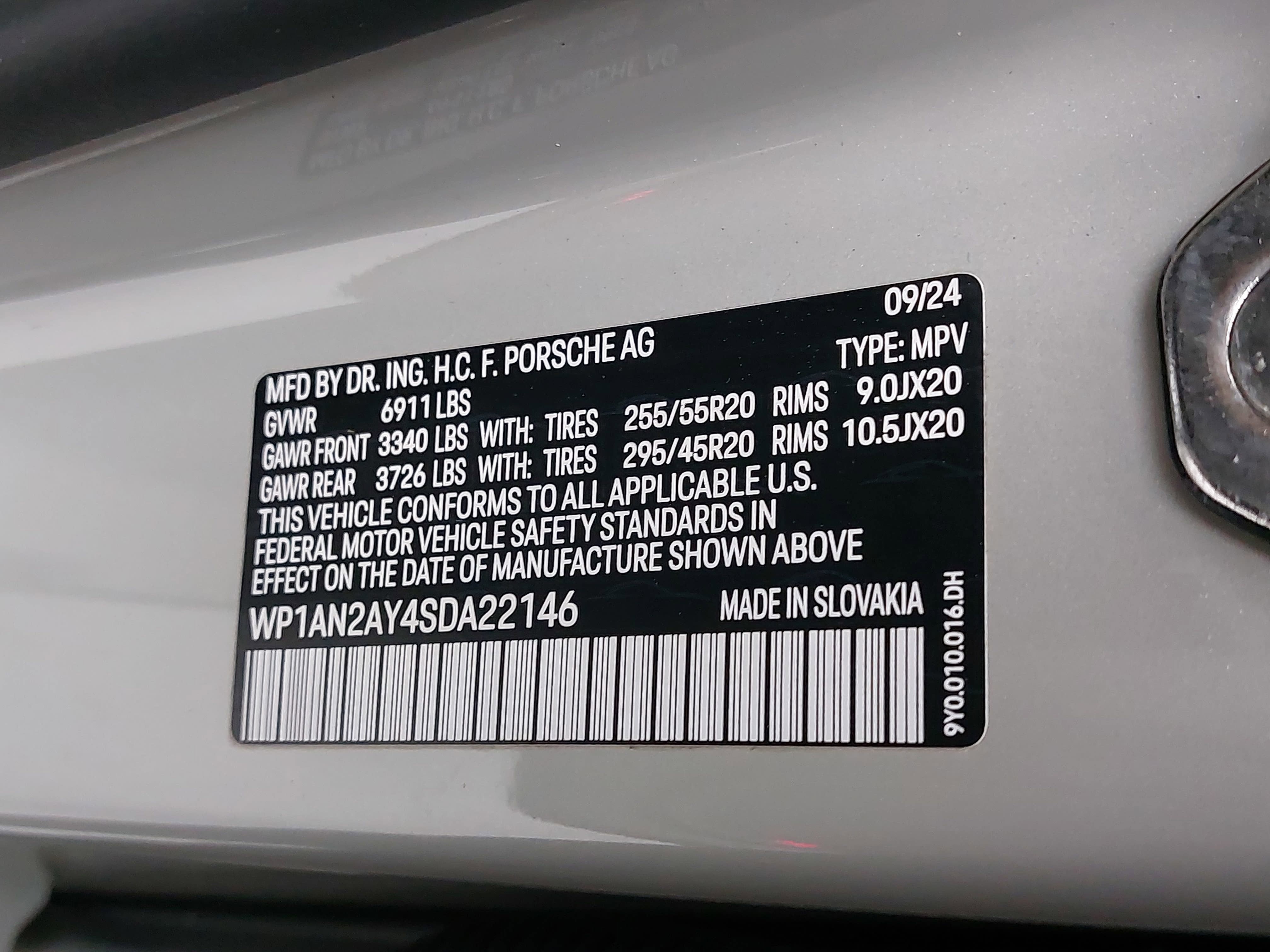 2025 Porsche Cayenne E-Hybrid S