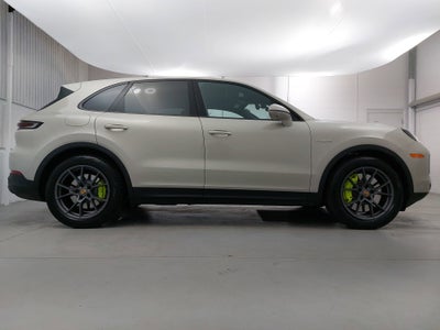 2025 Porsche Cayenne E-Hybrid S