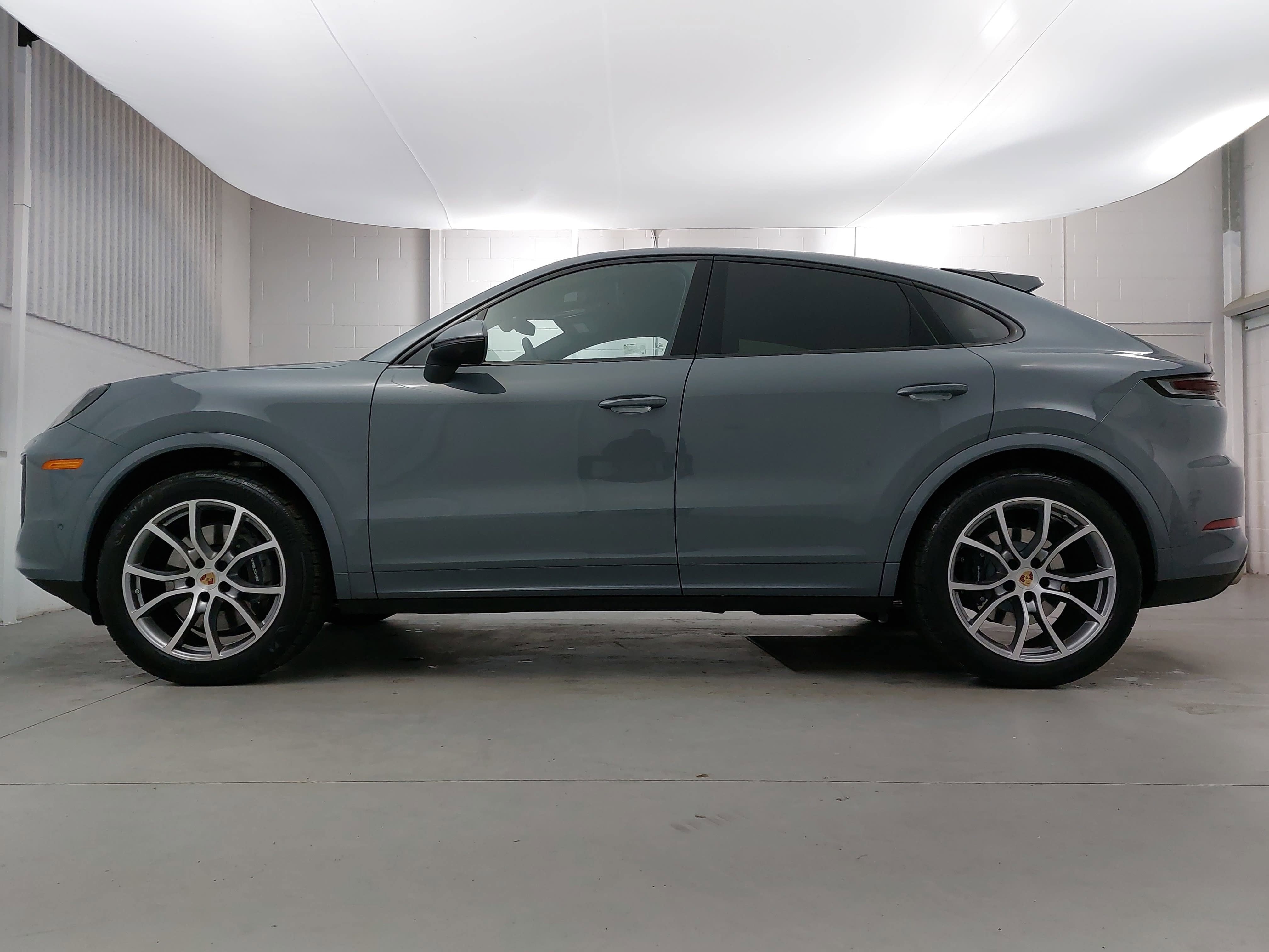 2025 Porsche Cayenne Coupe Coupe AWD