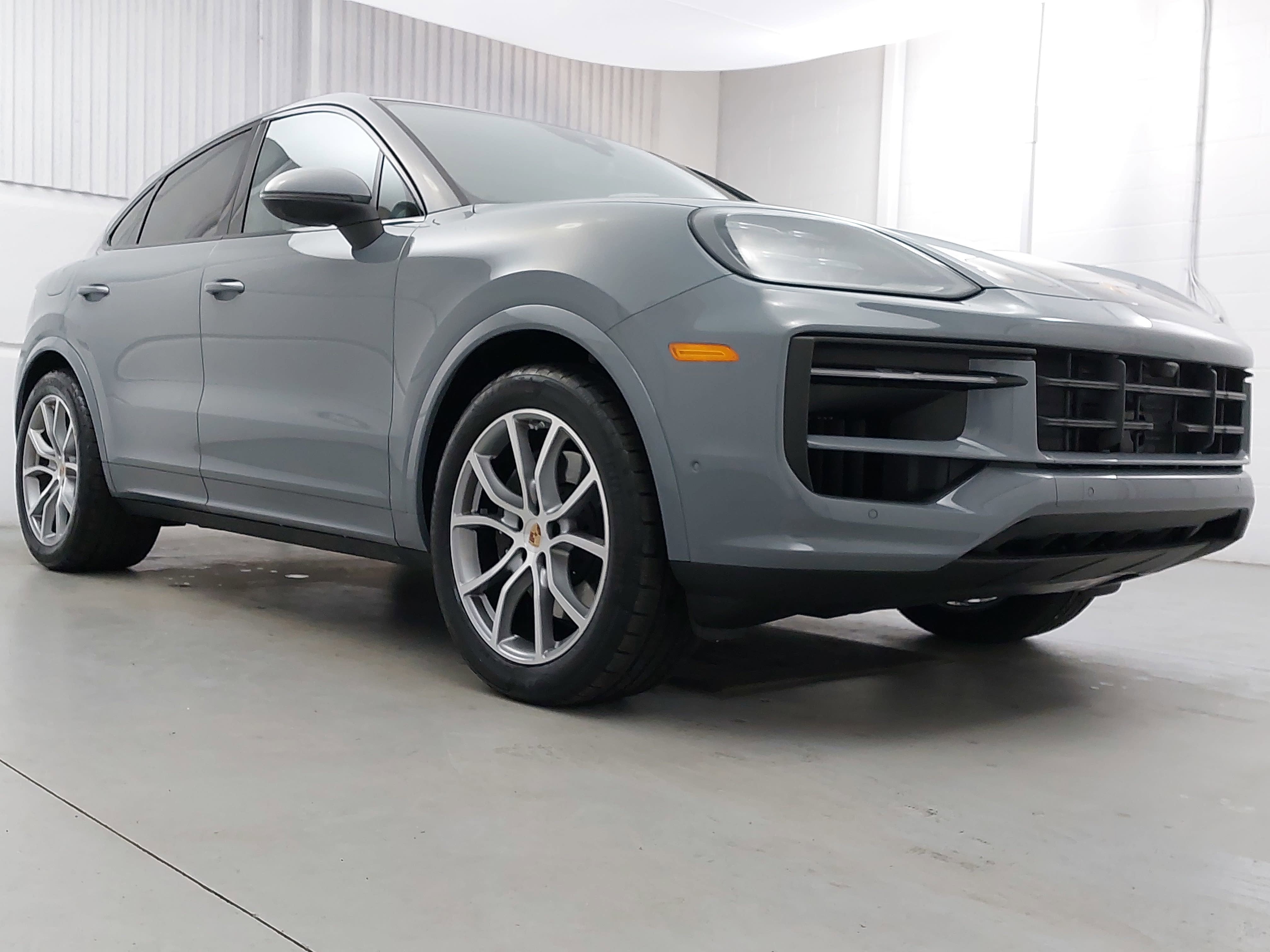 2025 Porsche Cayenne Coupe Coupe AWD