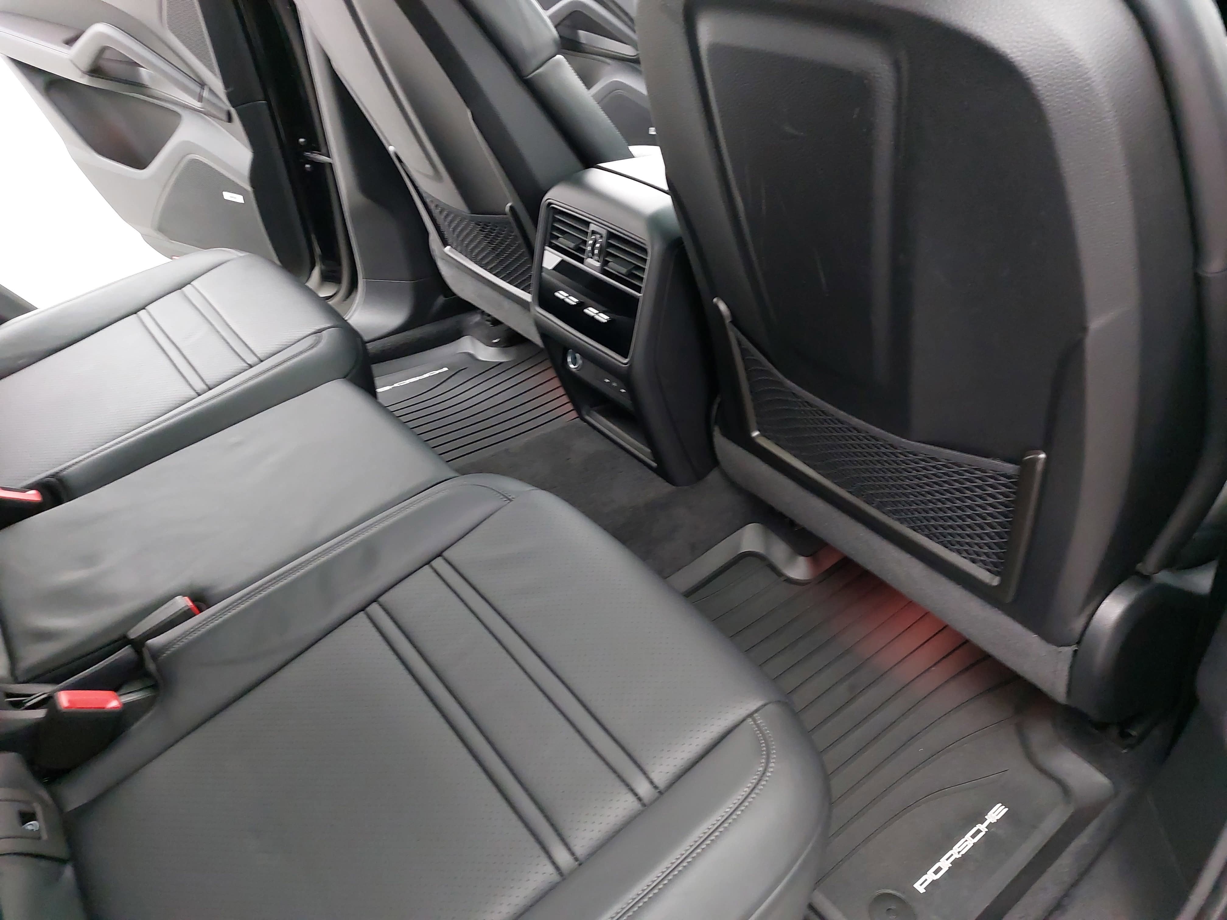 2025 Porsche Cayenne Coupe Coupe AWD