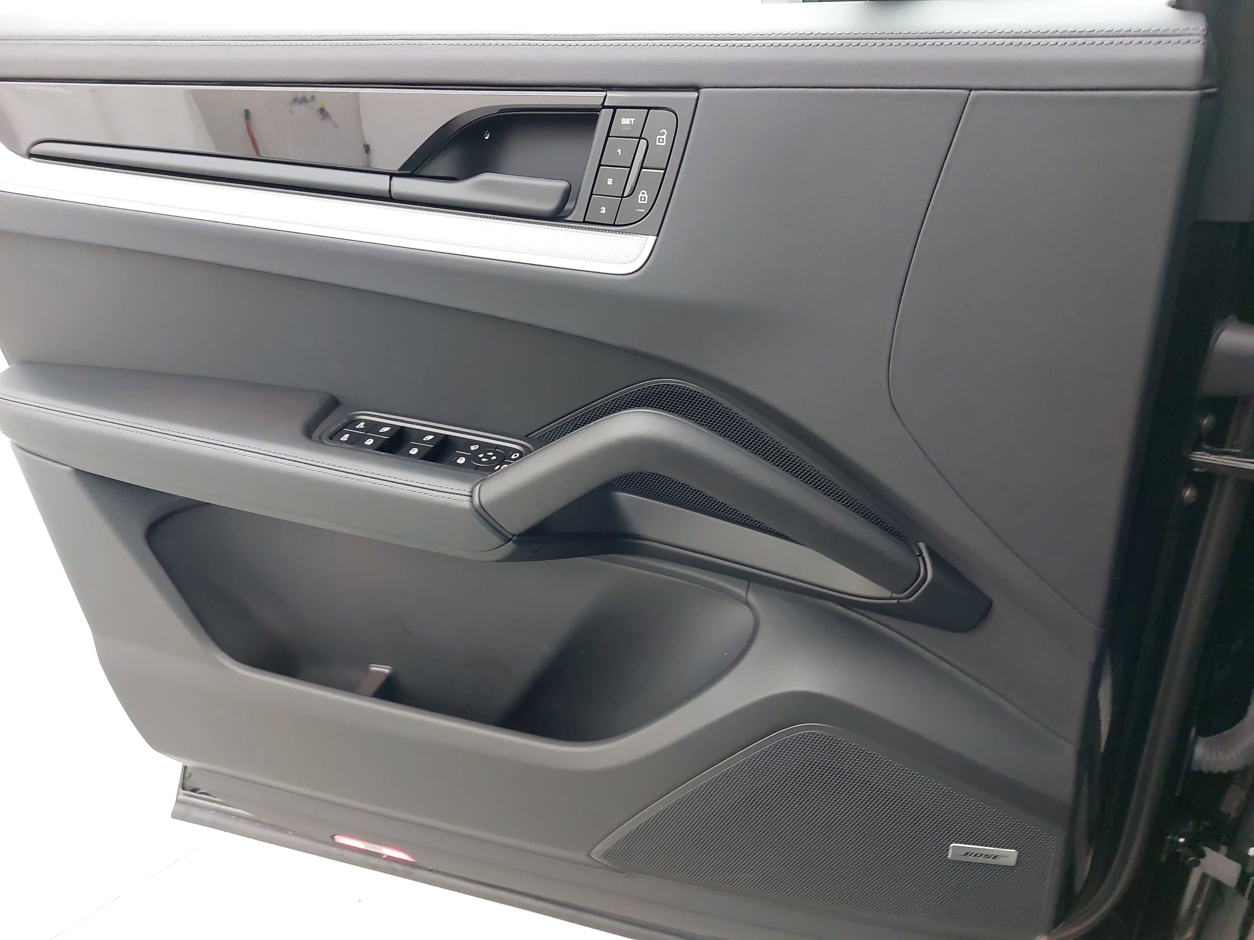 2025 Porsche Cayenne Coupe Coupe AWD