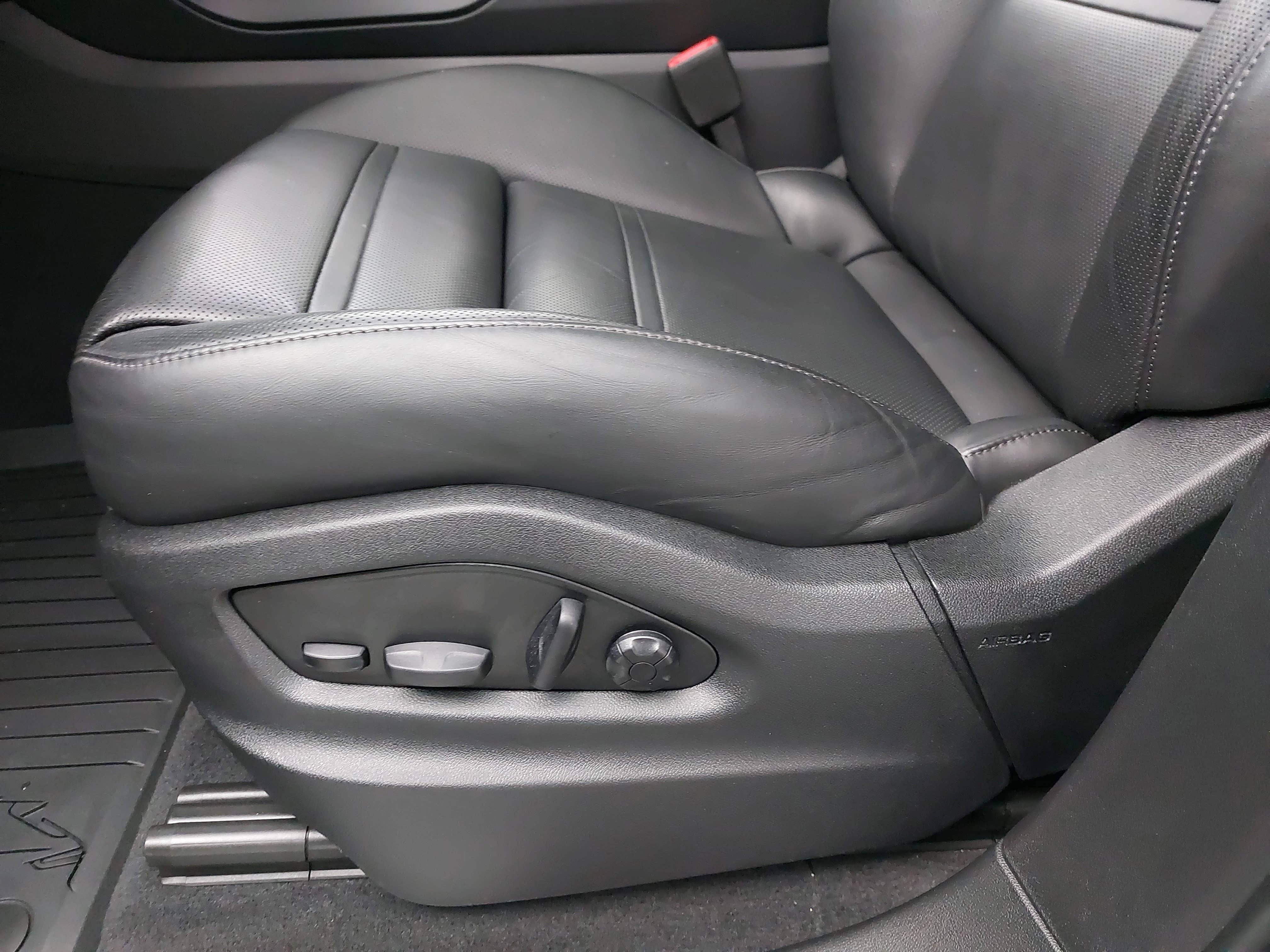 2025 Porsche Cayenne Coupe Coupe AWD