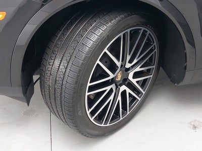 2025 Porsche Cayenne Coupe Coupe AWD