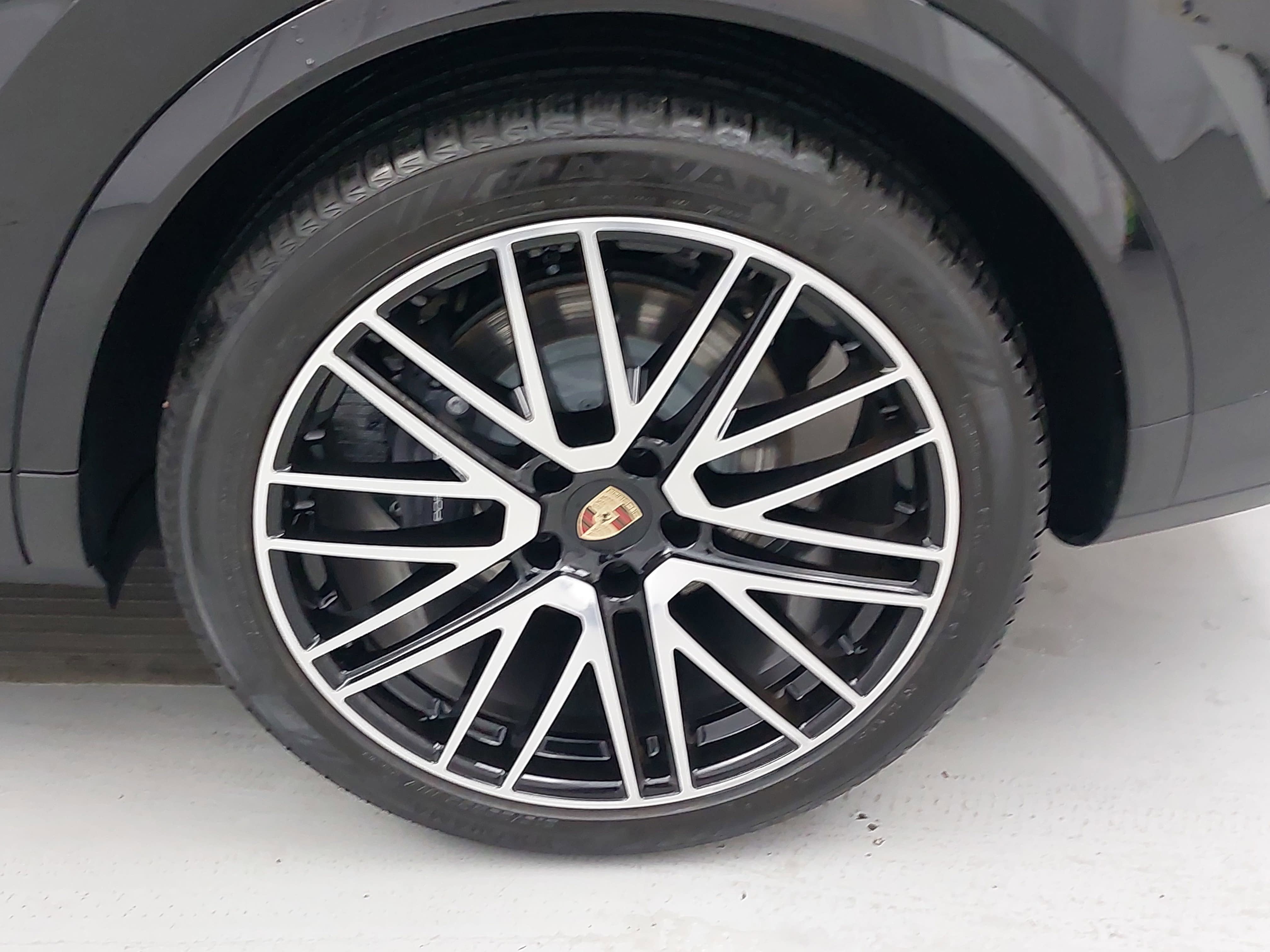 2025 Porsche Cayenne Coupe Coupe AWD