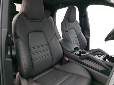 2025 Porsche Cayenne Coupe Coupe AWD