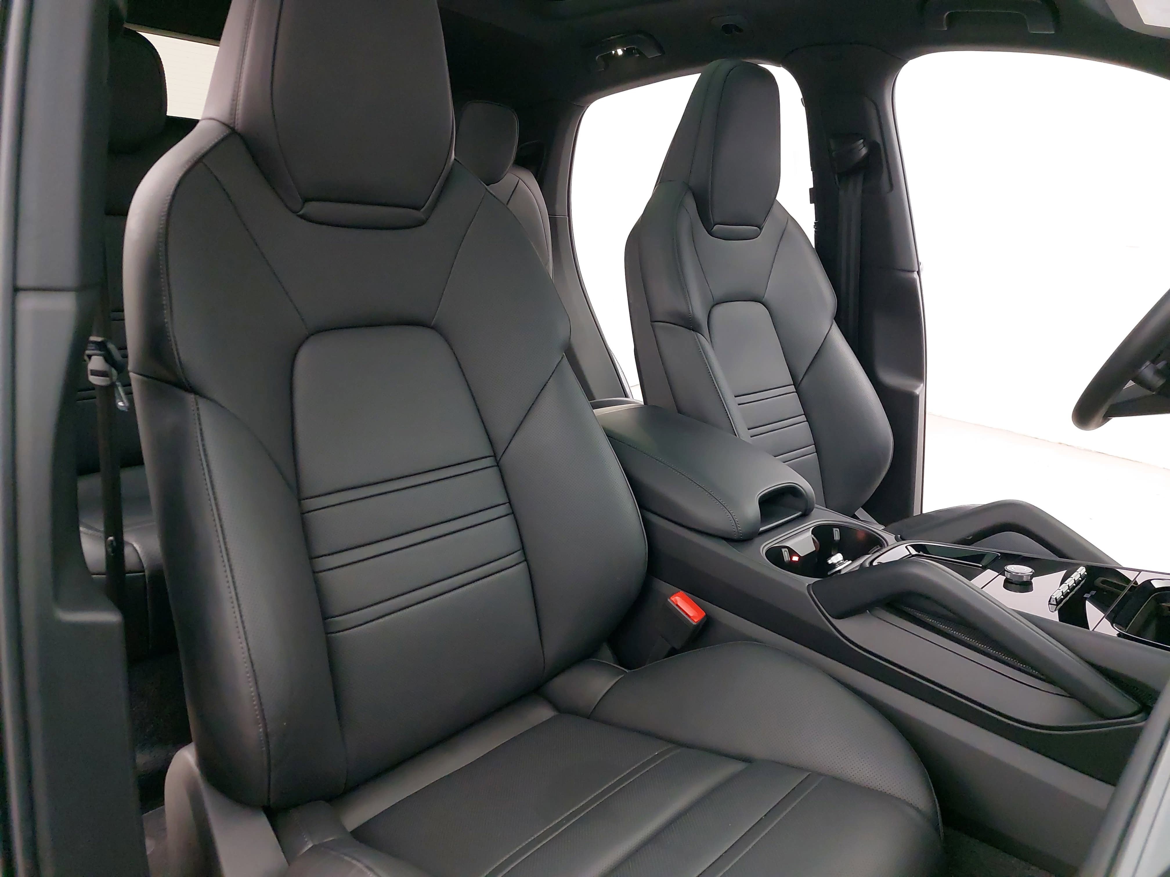 2025 Porsche Cayenne Coupe Coupe AWD