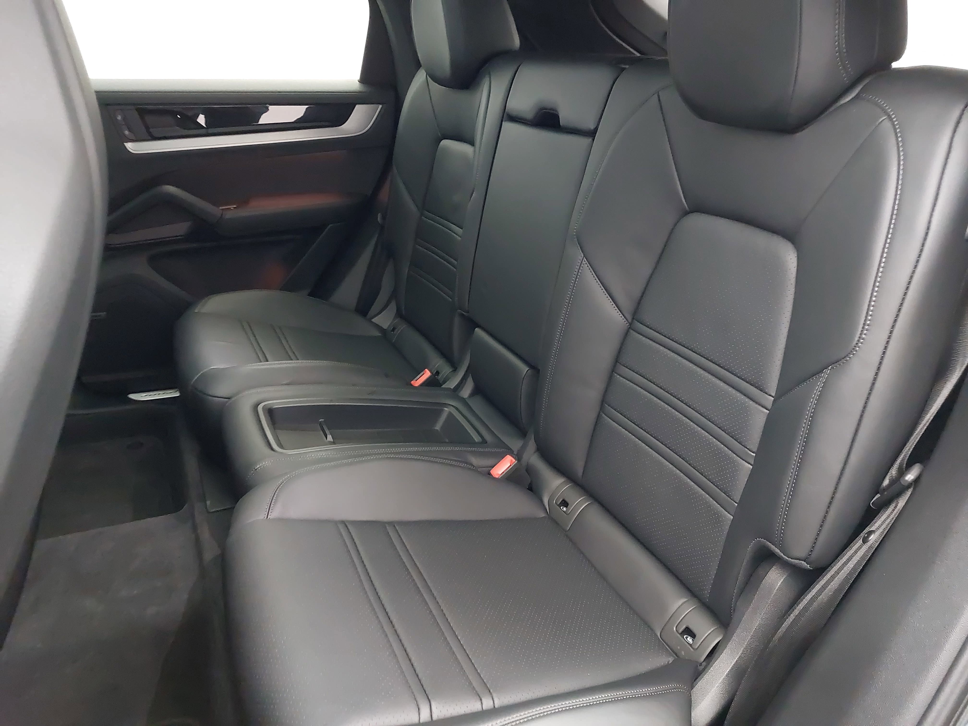 2025 Porsche Cayenne Coupe Coupe AWD