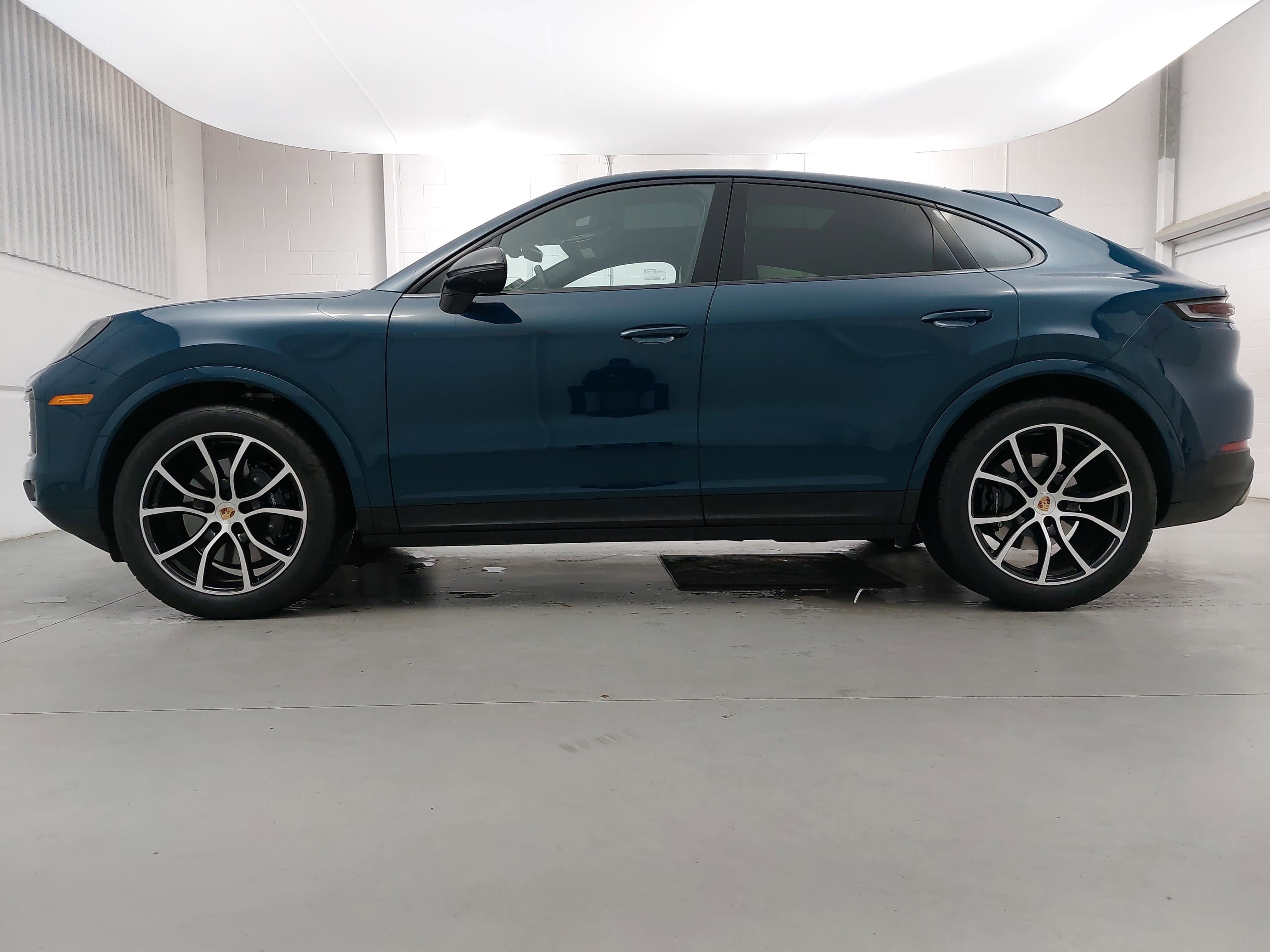 2025 Porsche Cayenne Coupe Coupe AWD