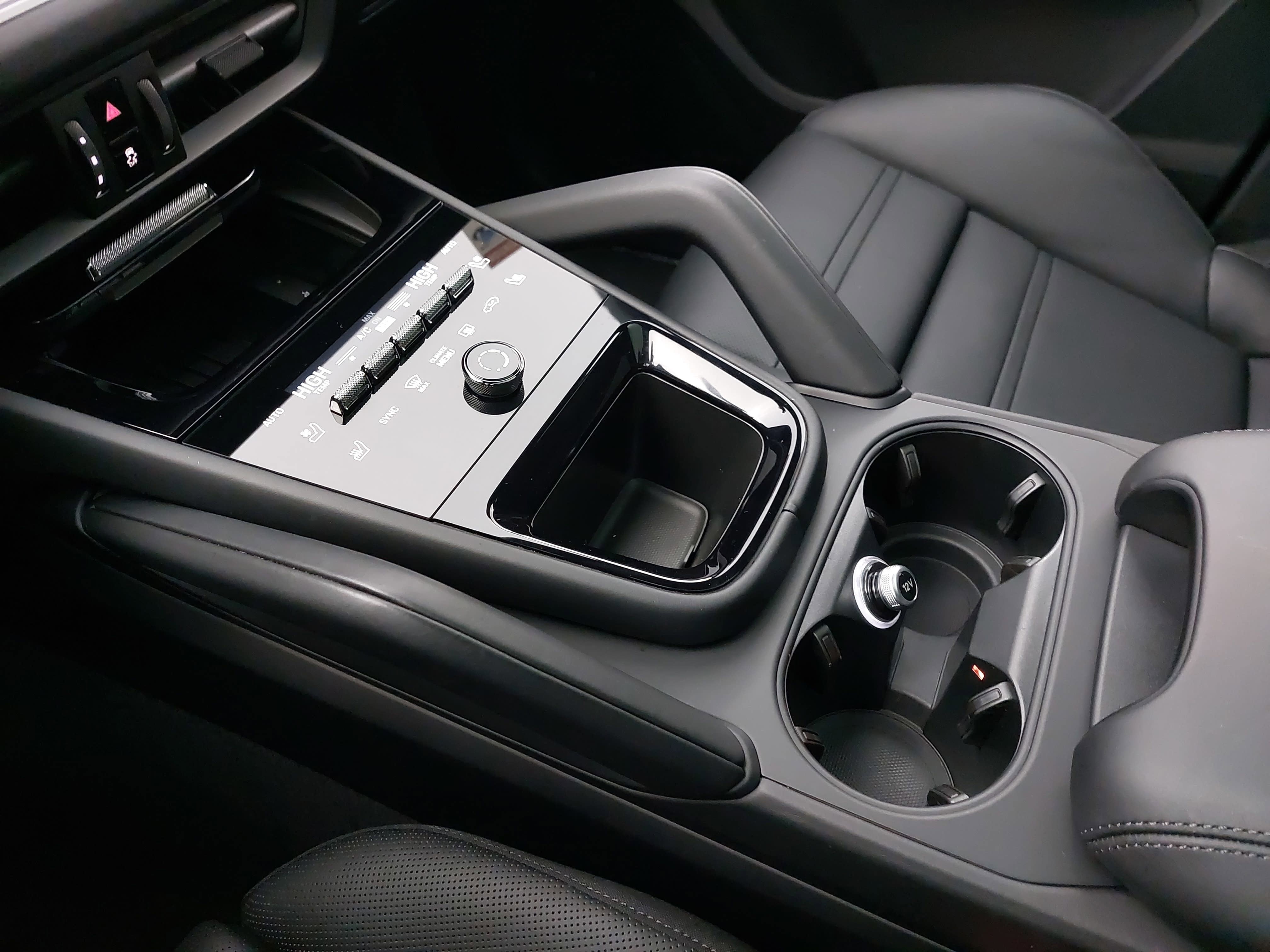 2025 Porsche Cayenne Coupe Coupe AWD