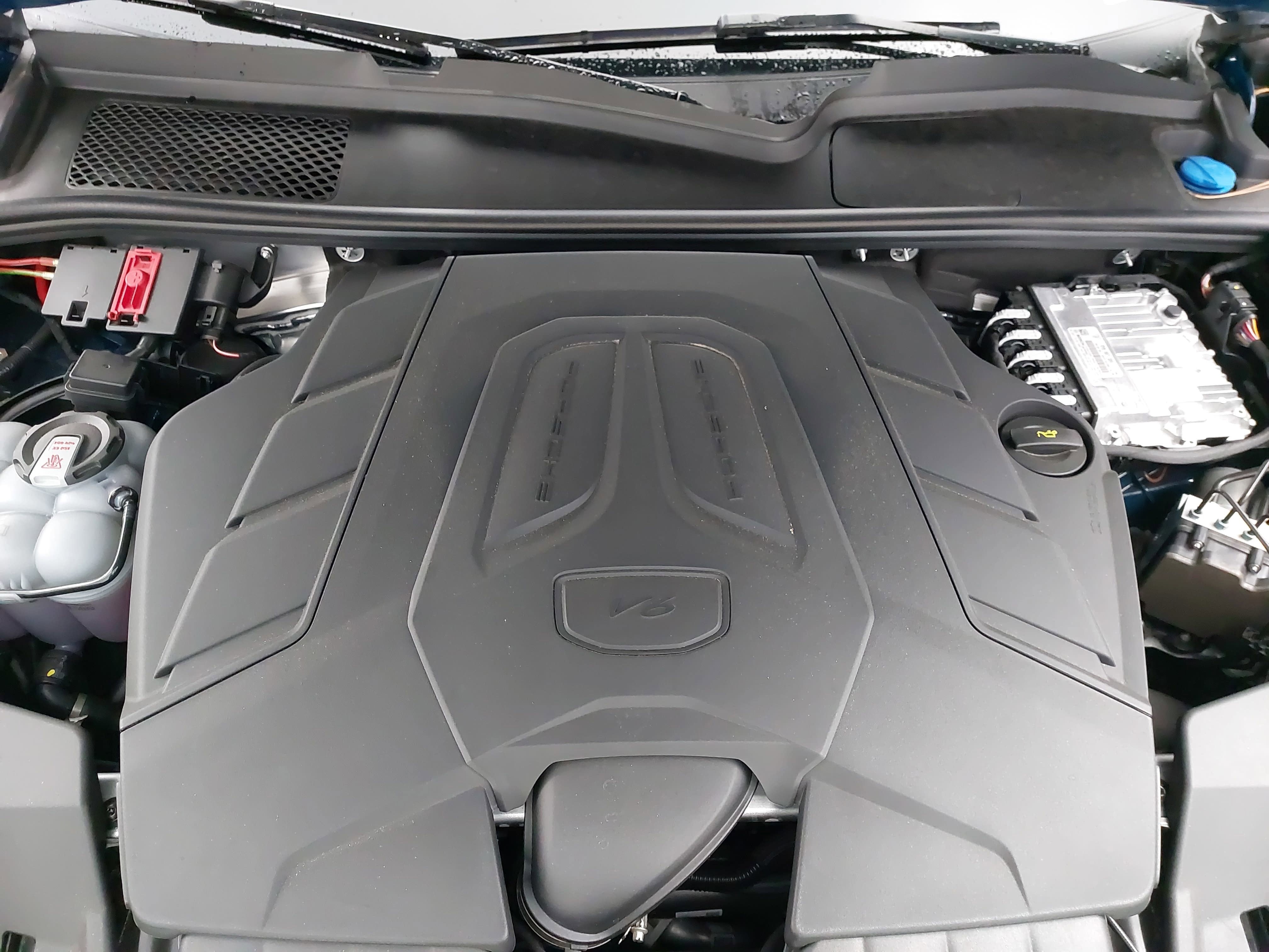 2025 Porsche Cayenne Coupe Coupe AWD