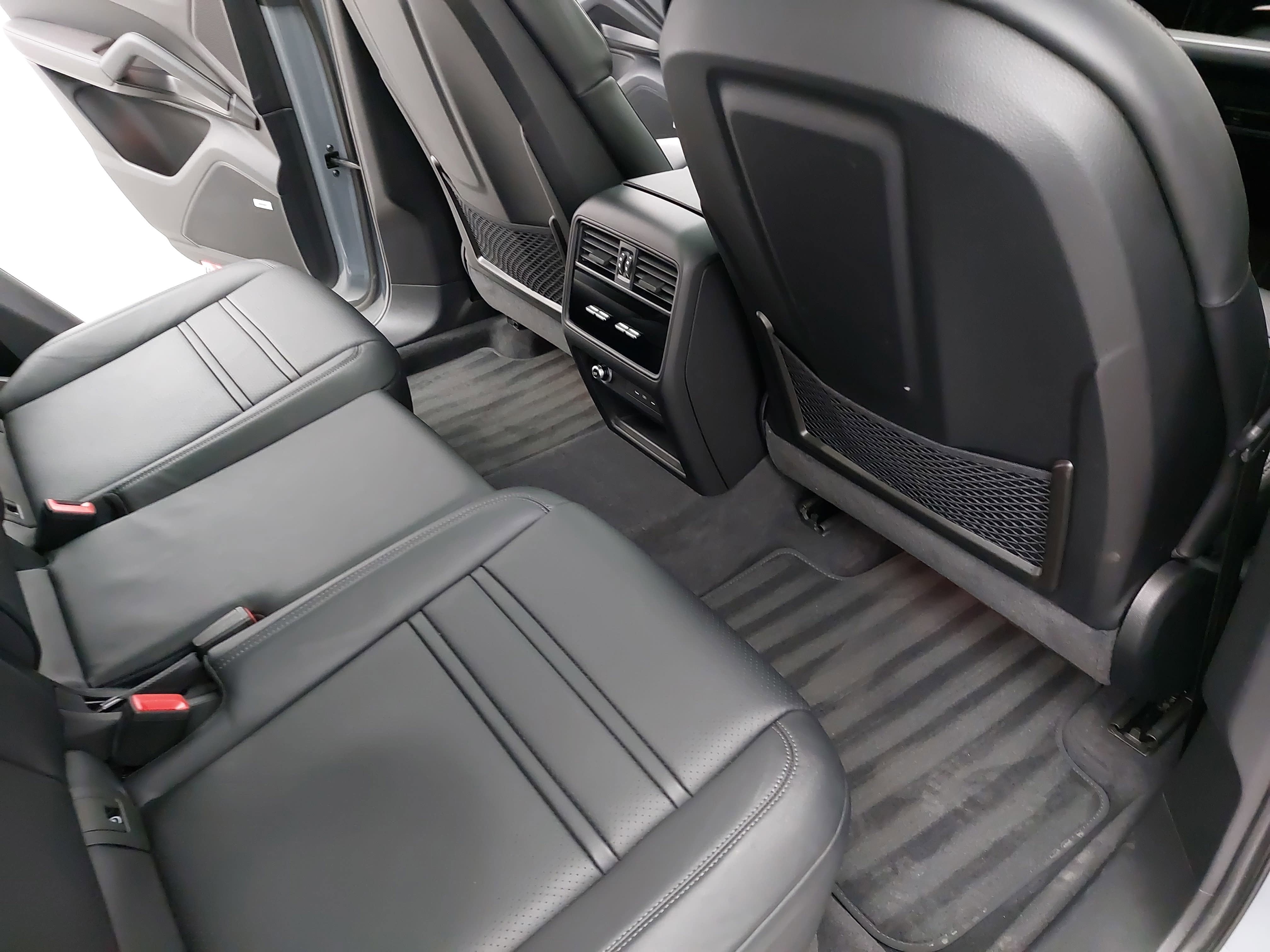 2024 Porsche Cayenne Coupe Coupe AWD