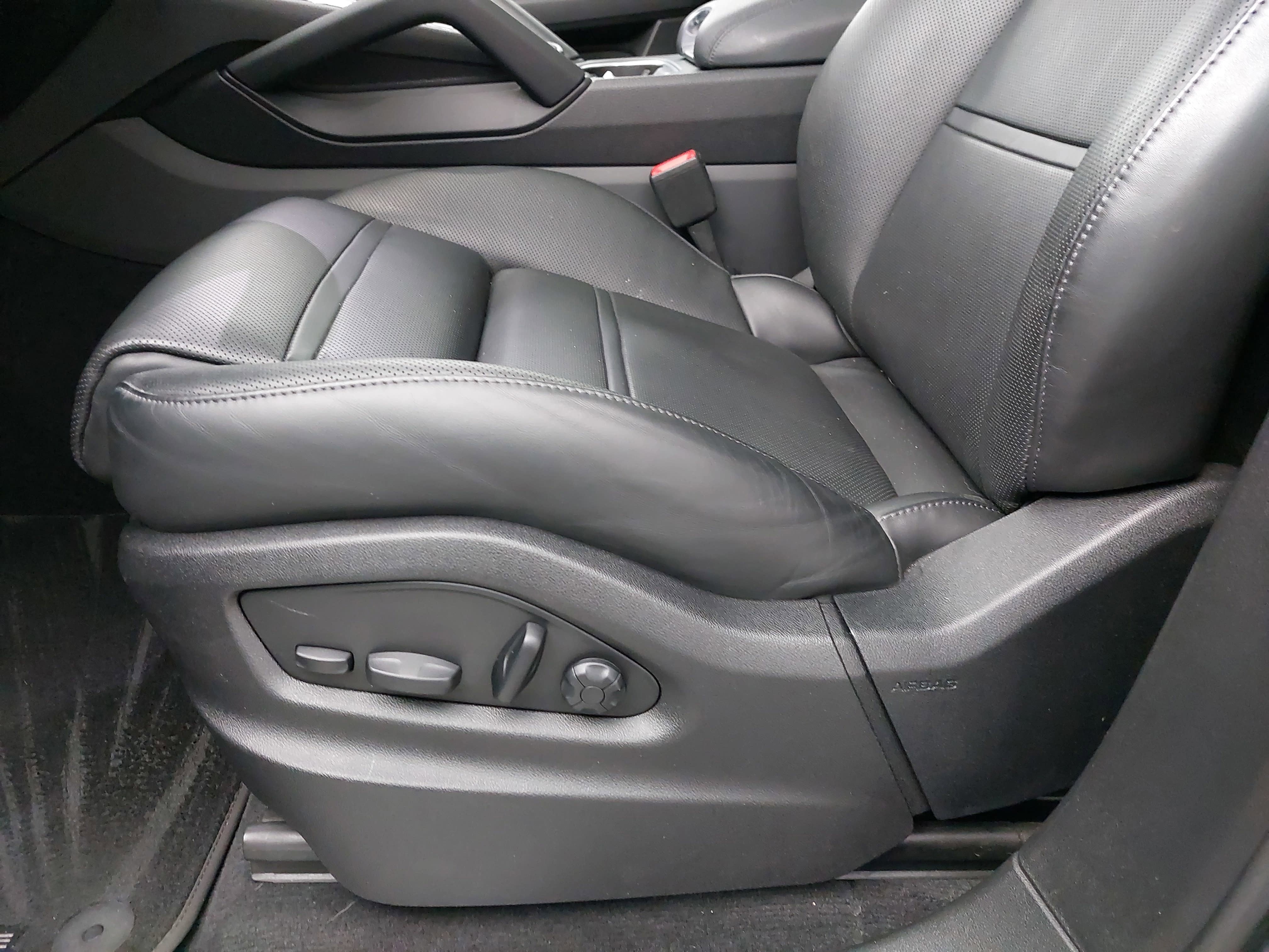 2022 Porsche Cayenne E-Hybrid Coupe Platinum Edition Hybrid