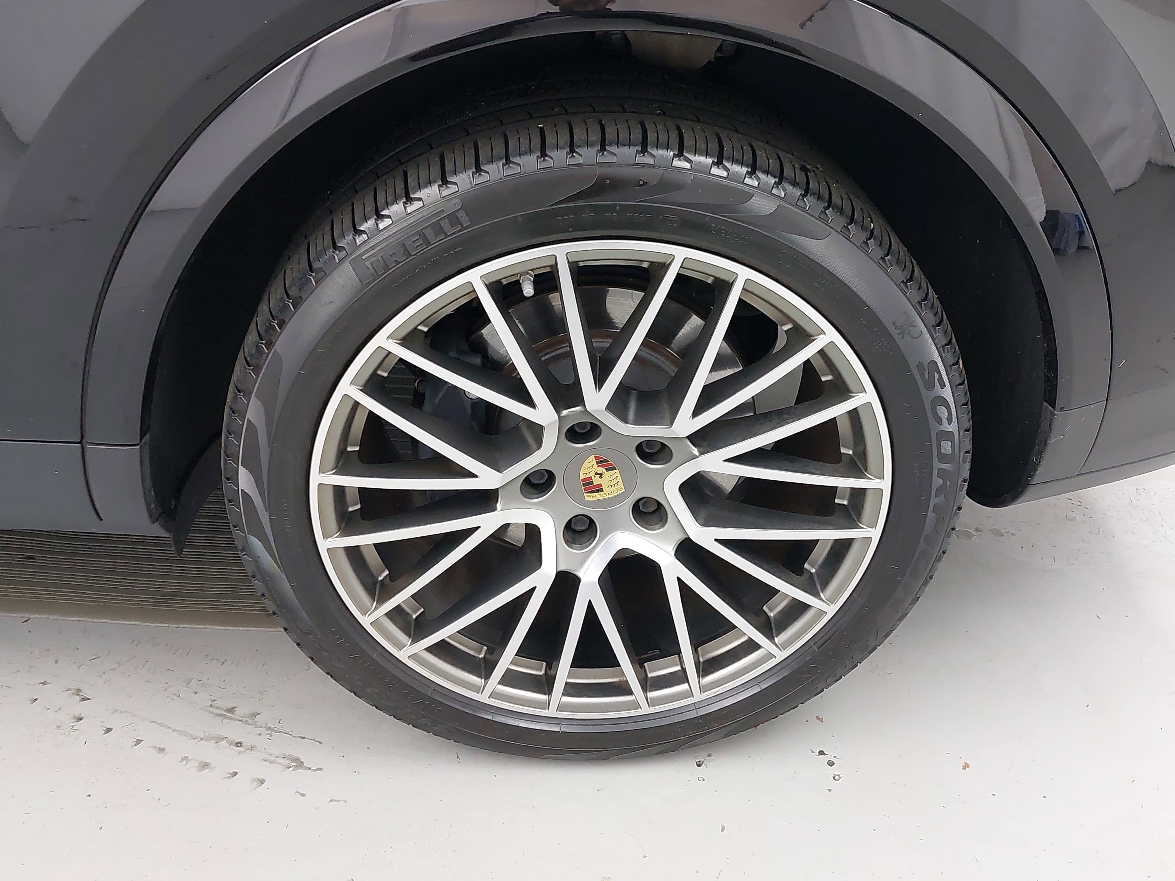 2022 Porsche Cayenne E-Hybrid Coupe Platinum Edition Hybrid