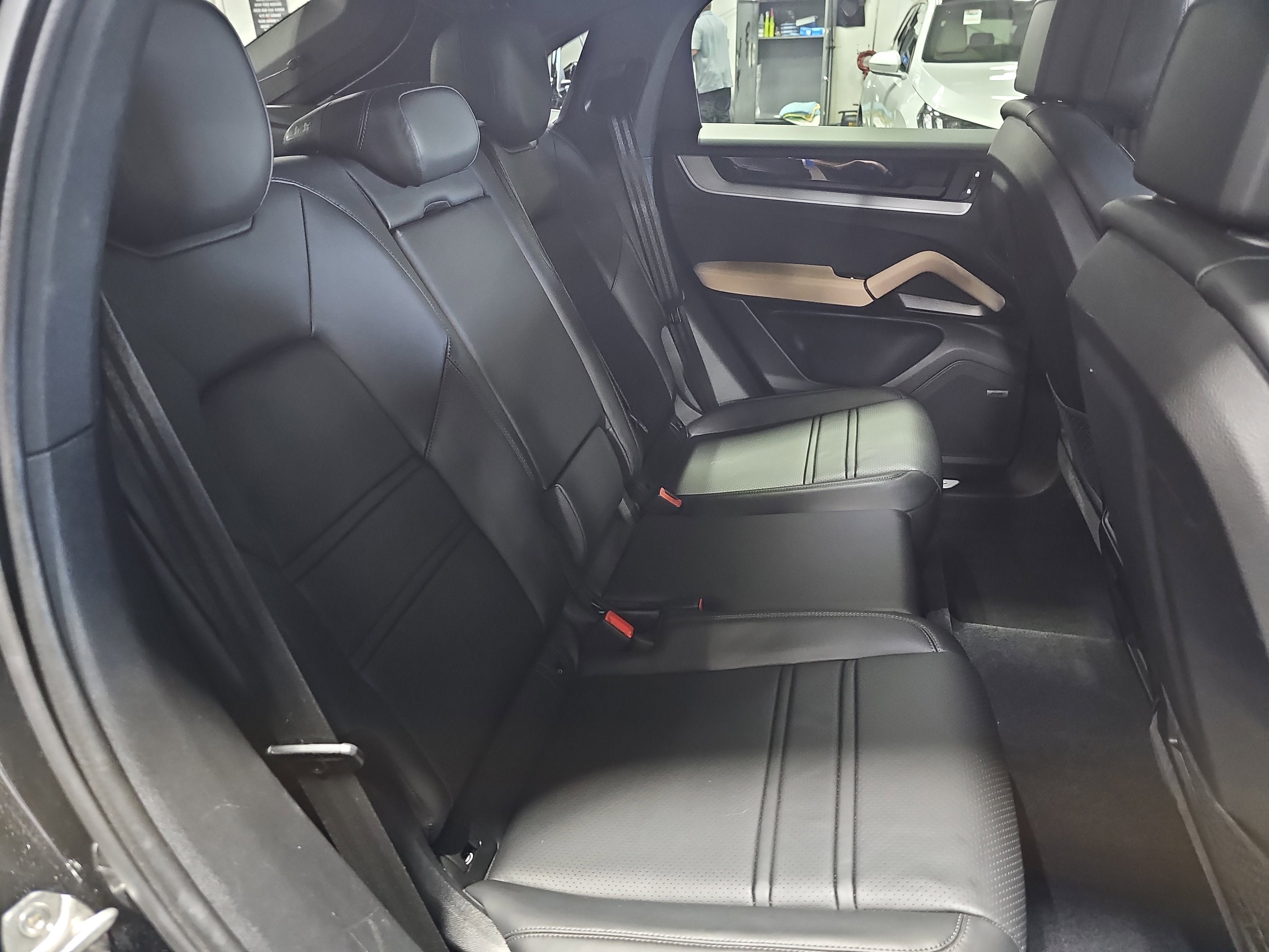 2024 Porsche Cayenne E-Hybrid Coupe E-Hybrid
