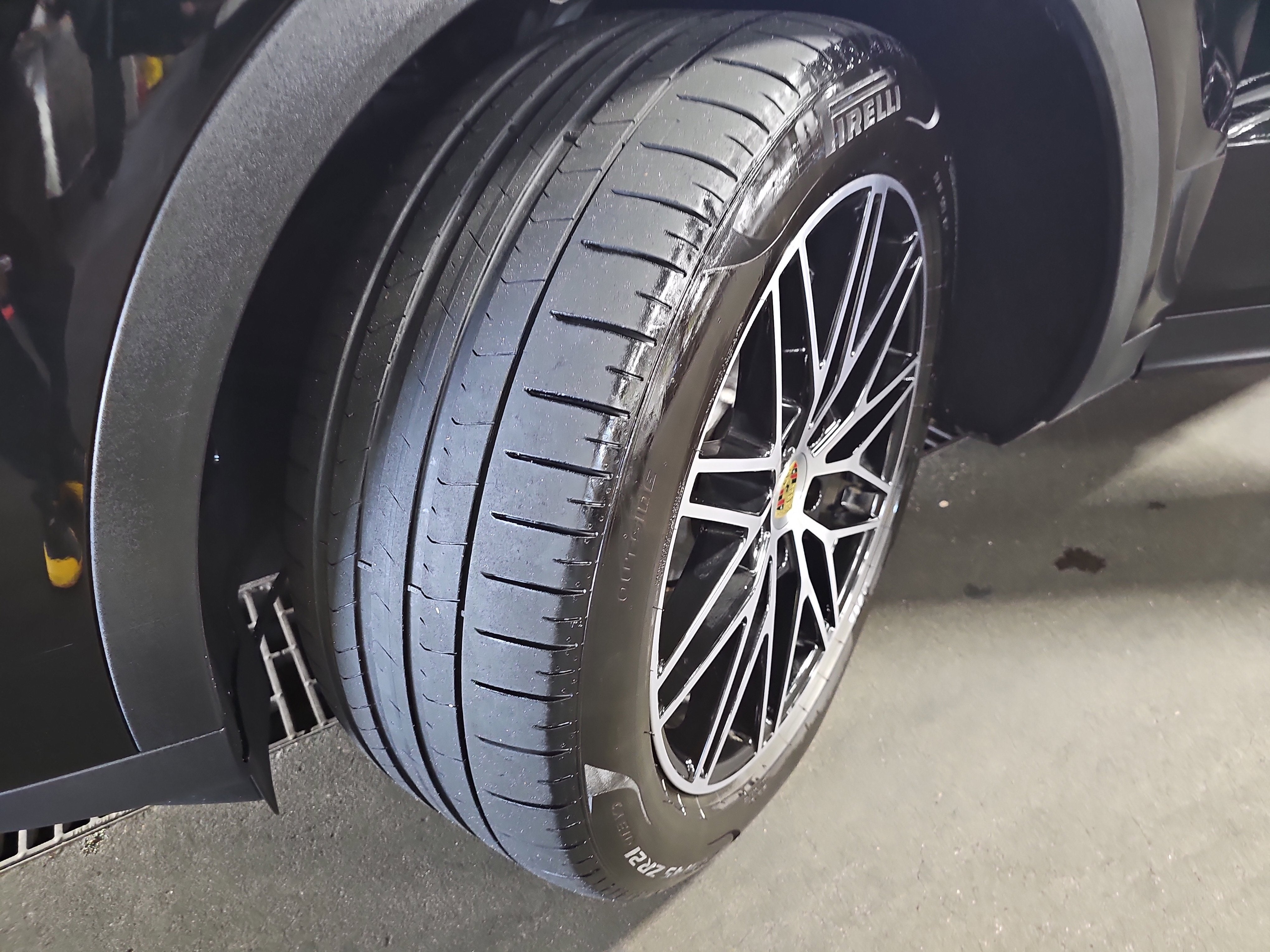 2024 Porsche Cayenne E-Hybrid Coupe E-Hybrid