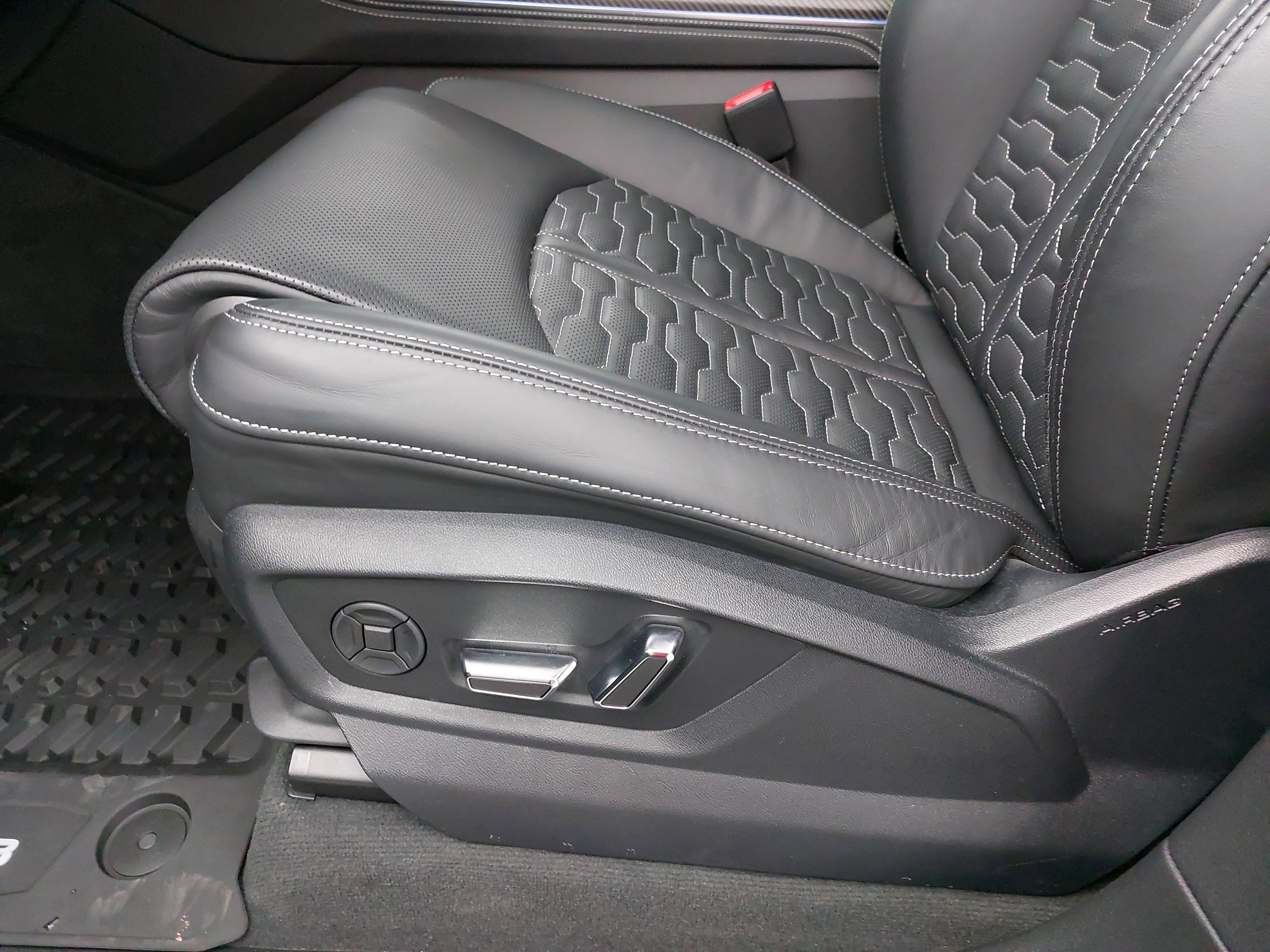 2022 Audi RS Q8 4.0T