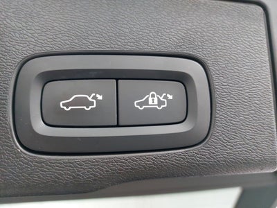 2019 Volvo XC60 T6 R-Design