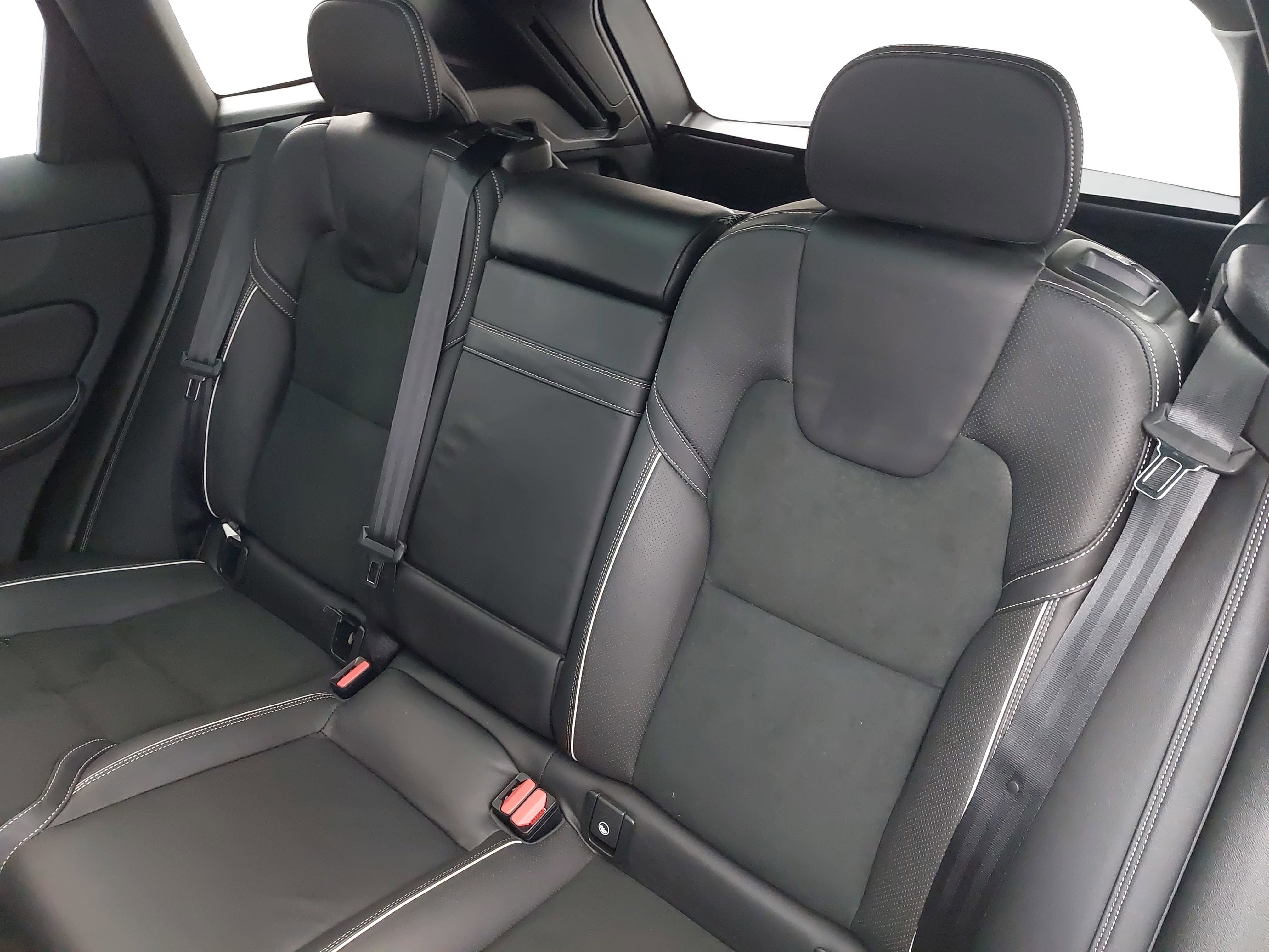 2019 Volvo XC60 T6 R-Design