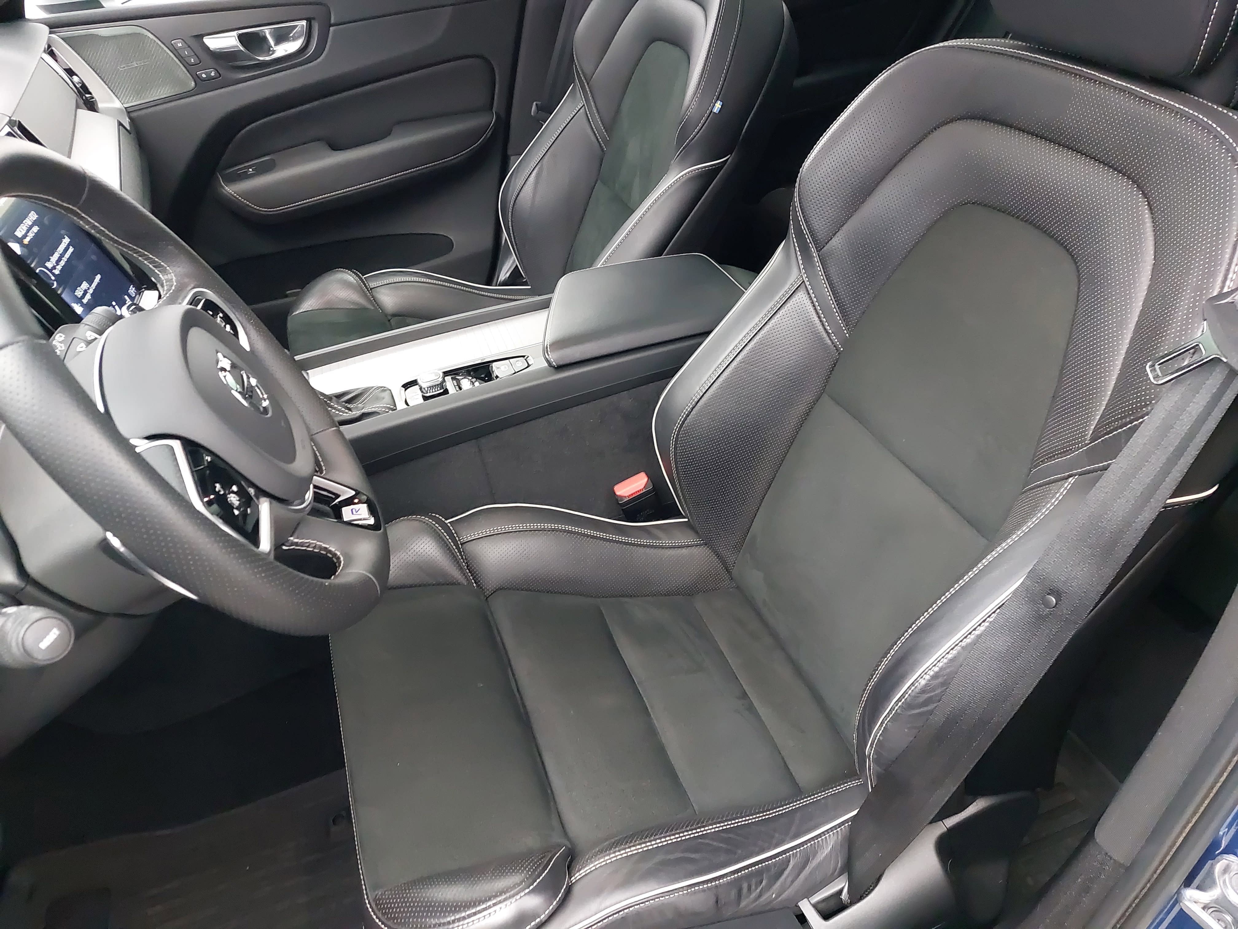 2019 Volvo XC60 T6 R-Design