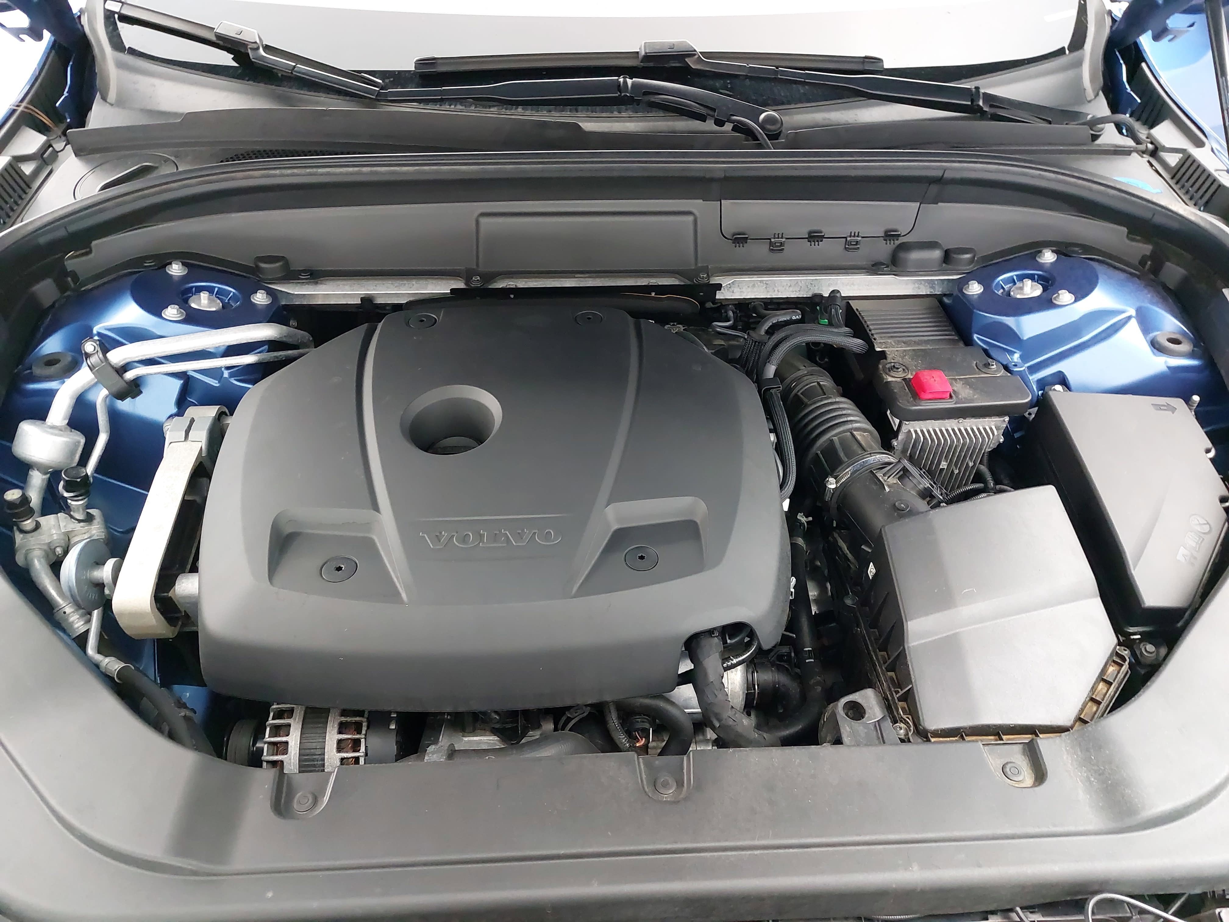 2019 Volvo XC60 T6 R-Design