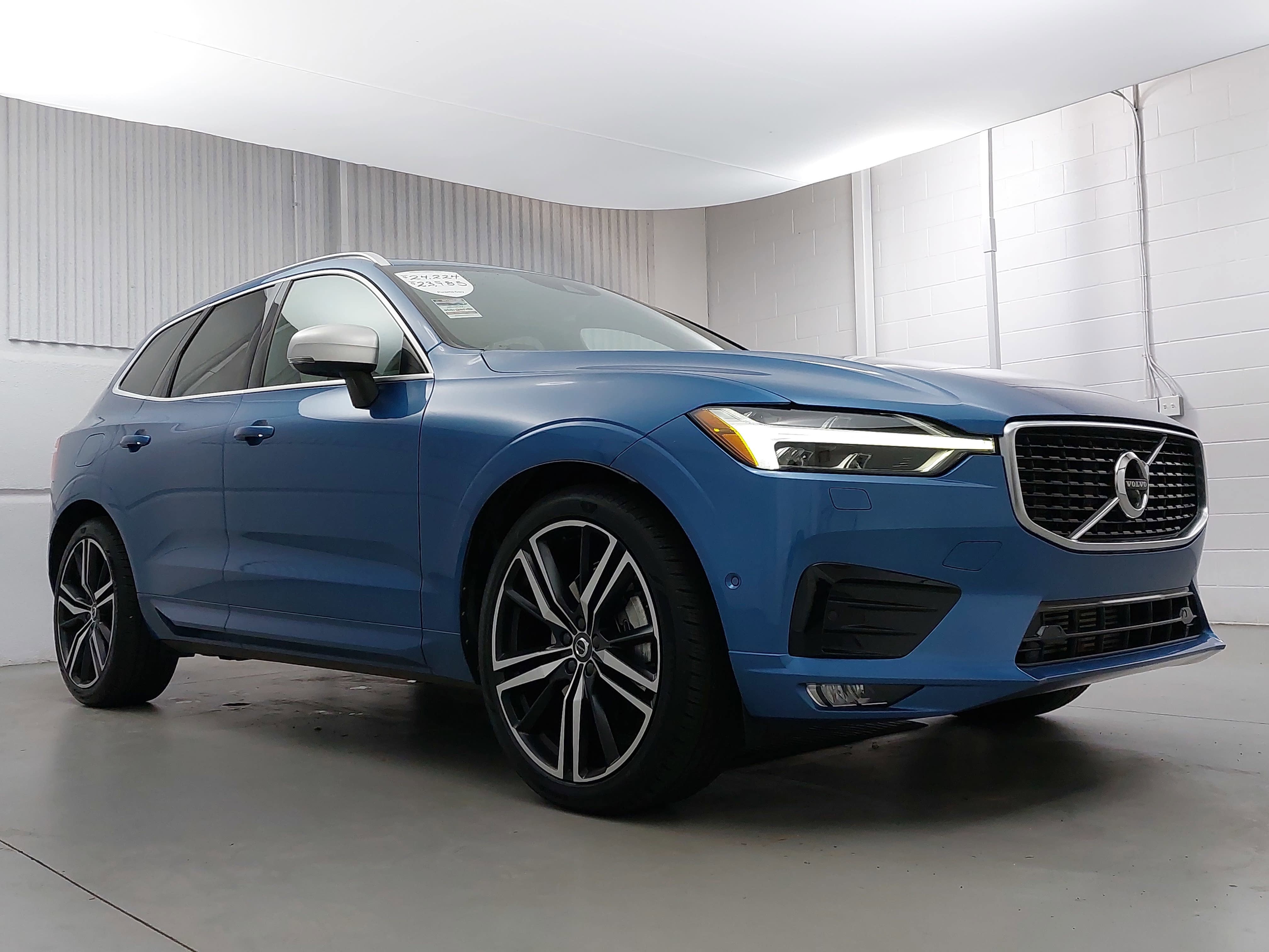 2019 Volvo XC60 T6 R-Design