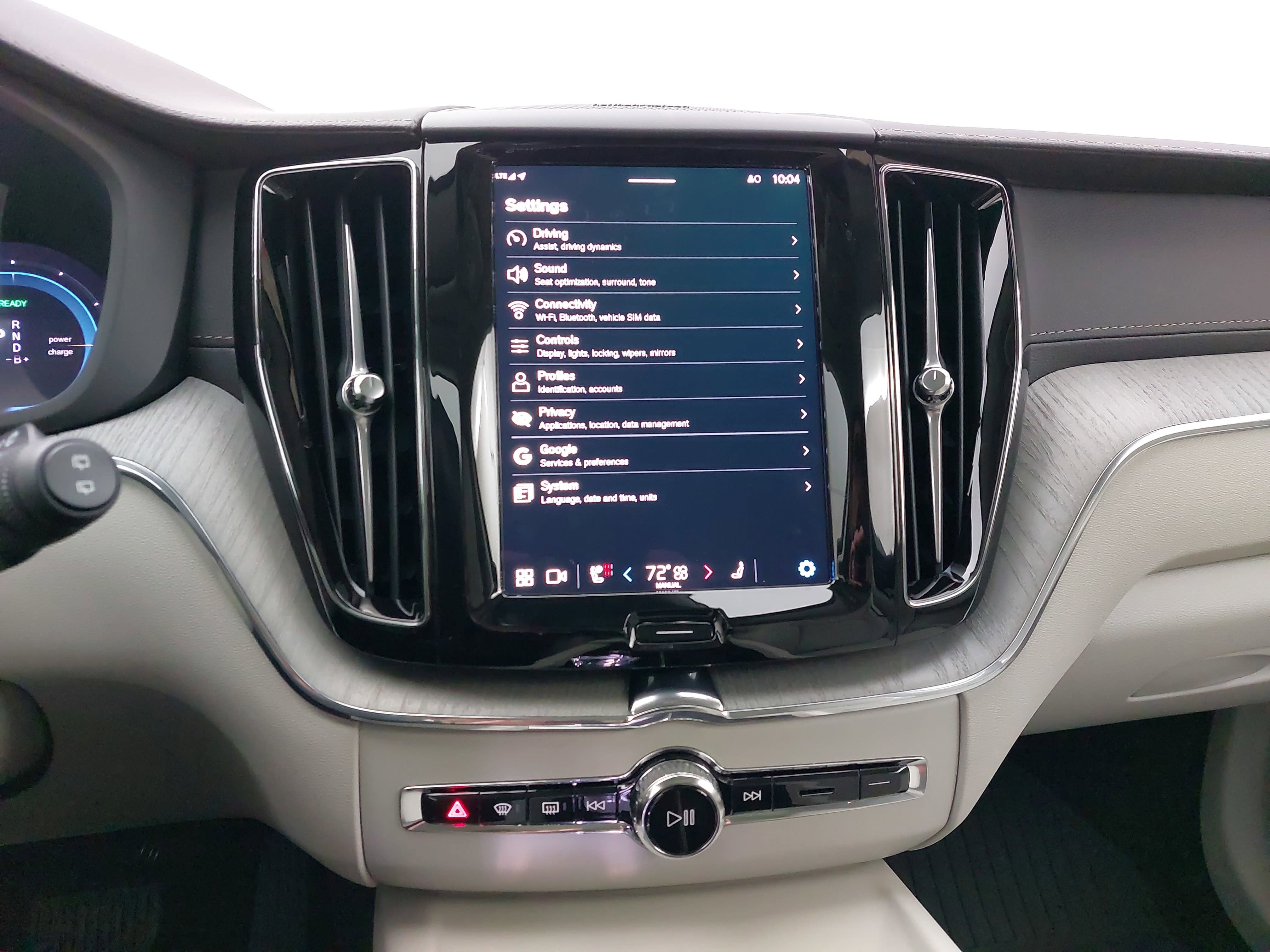 2025 Volvo XC60 Plug-In Hybrid T8 Ultra