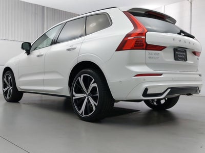 2025 Volvo XC60 Plug-In Hybrid T8 Ultra