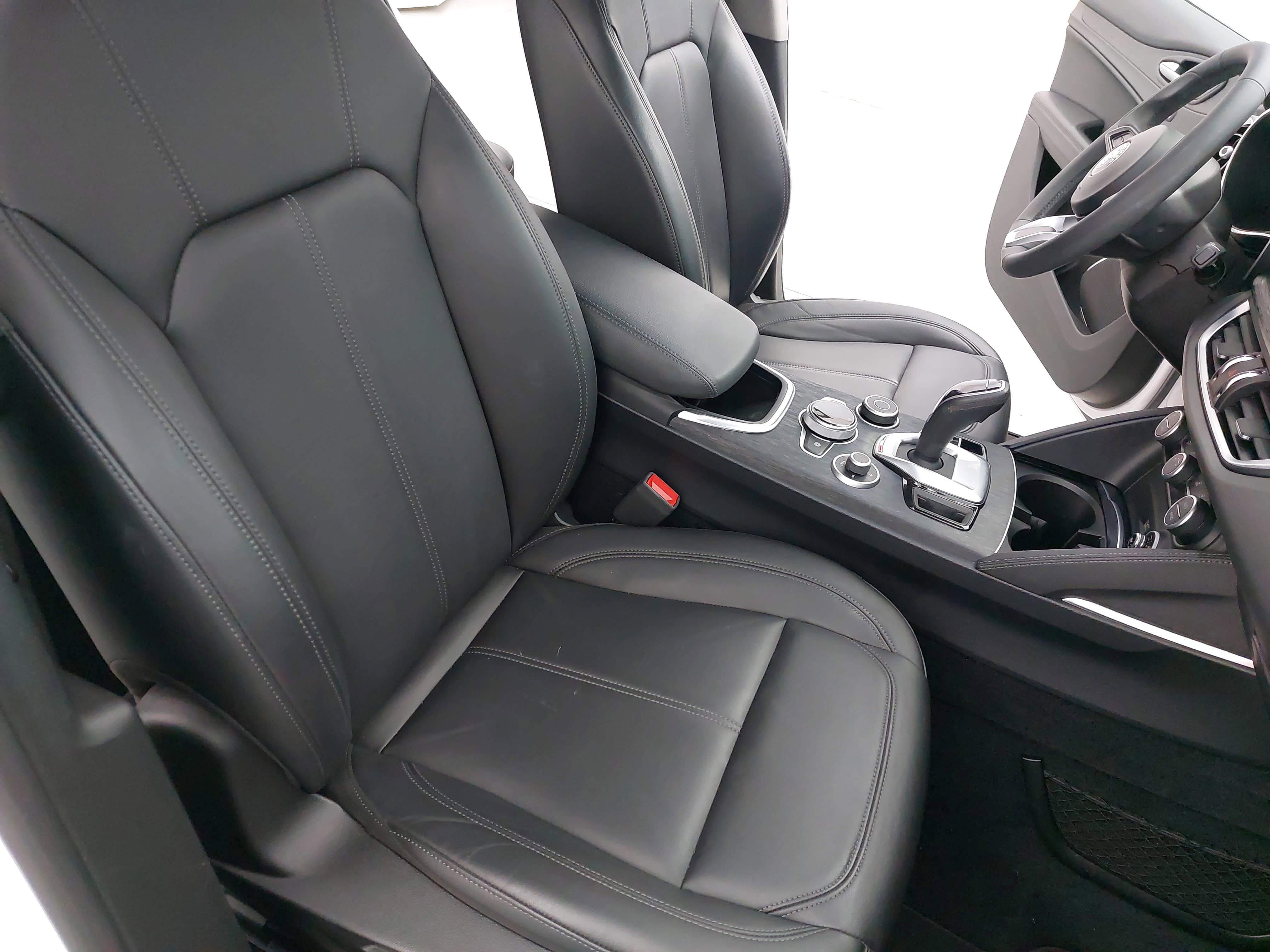 2021 Alfa Romeo Stelvio Sprint