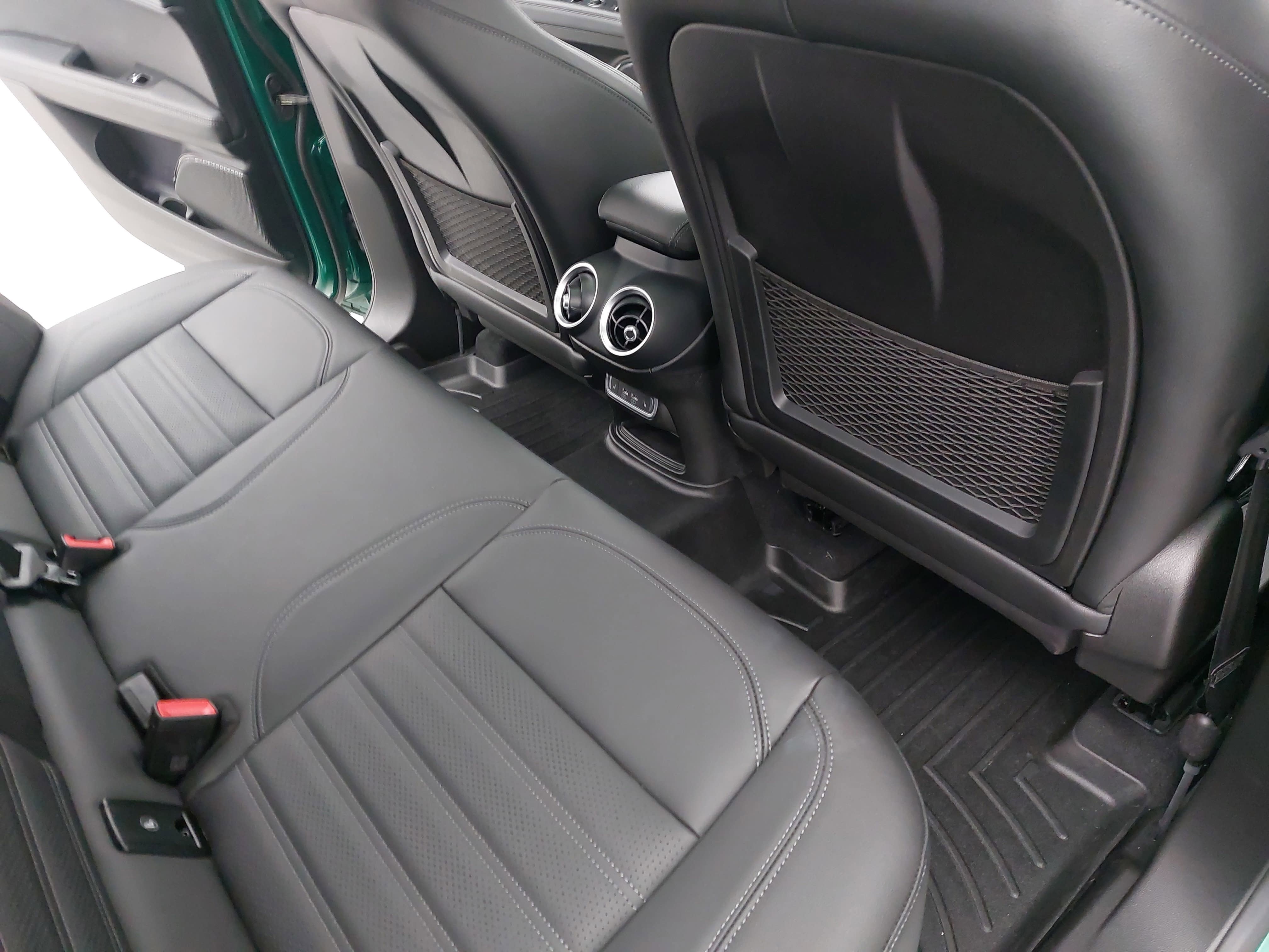 2024 Alfa Romeo Stelvio Quadrifoglio