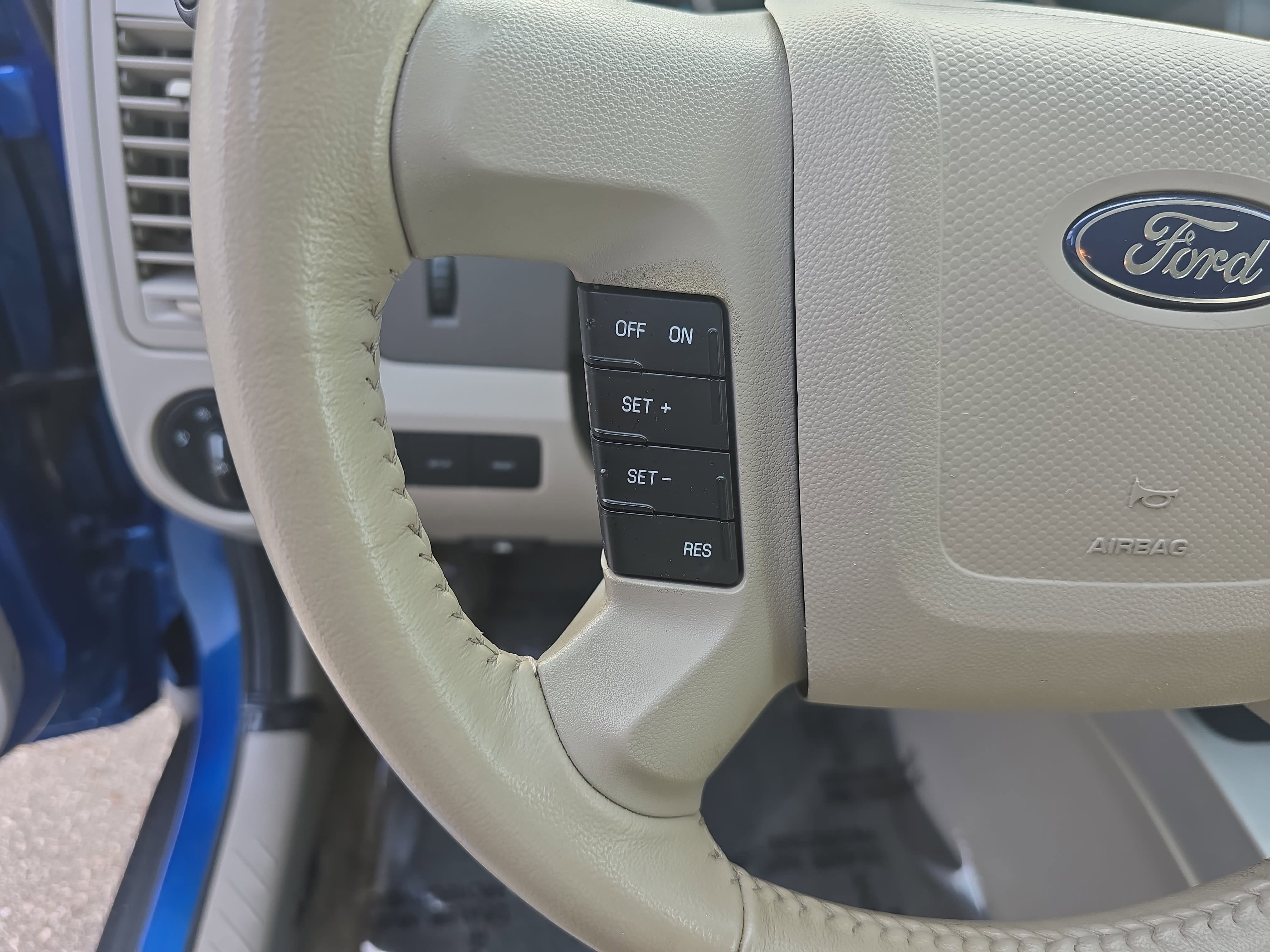 2012 Ford Escape FWD 4dr XLT