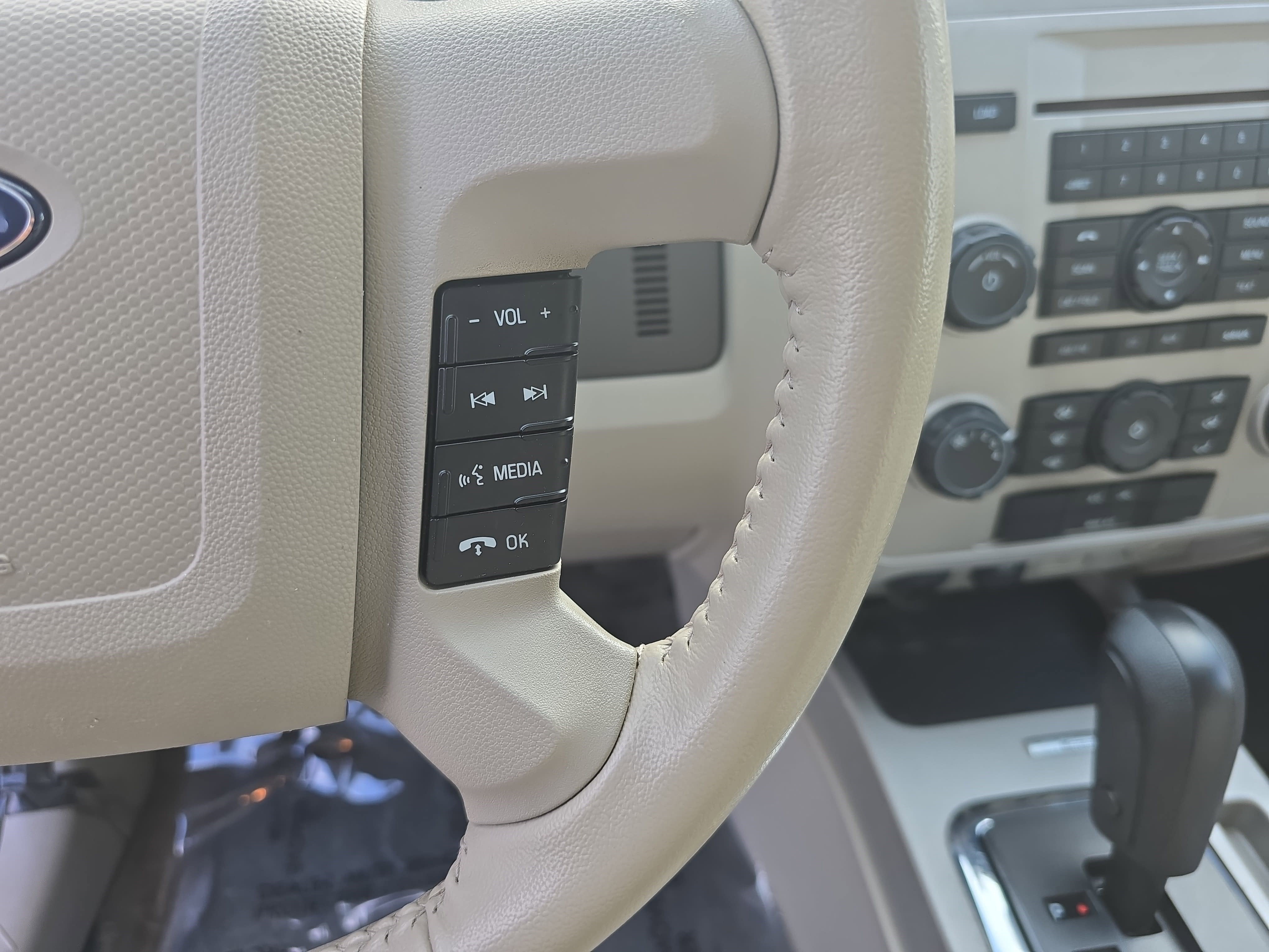 2012 Ford Escape FWD 4dr XLT