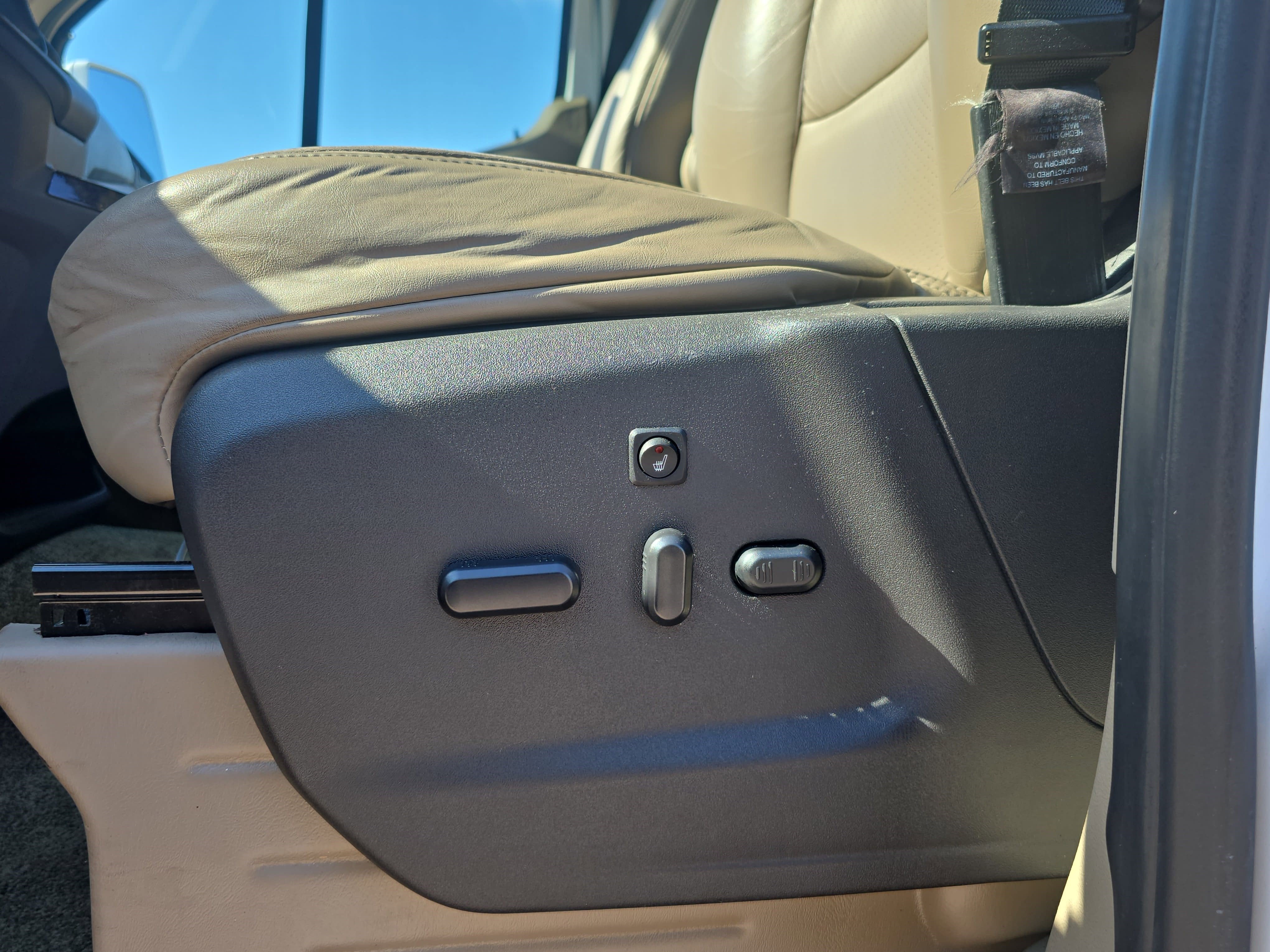 2016 Ford Transit Wagon T-150 130 Low Roof XLT Swing-Out RH Dr