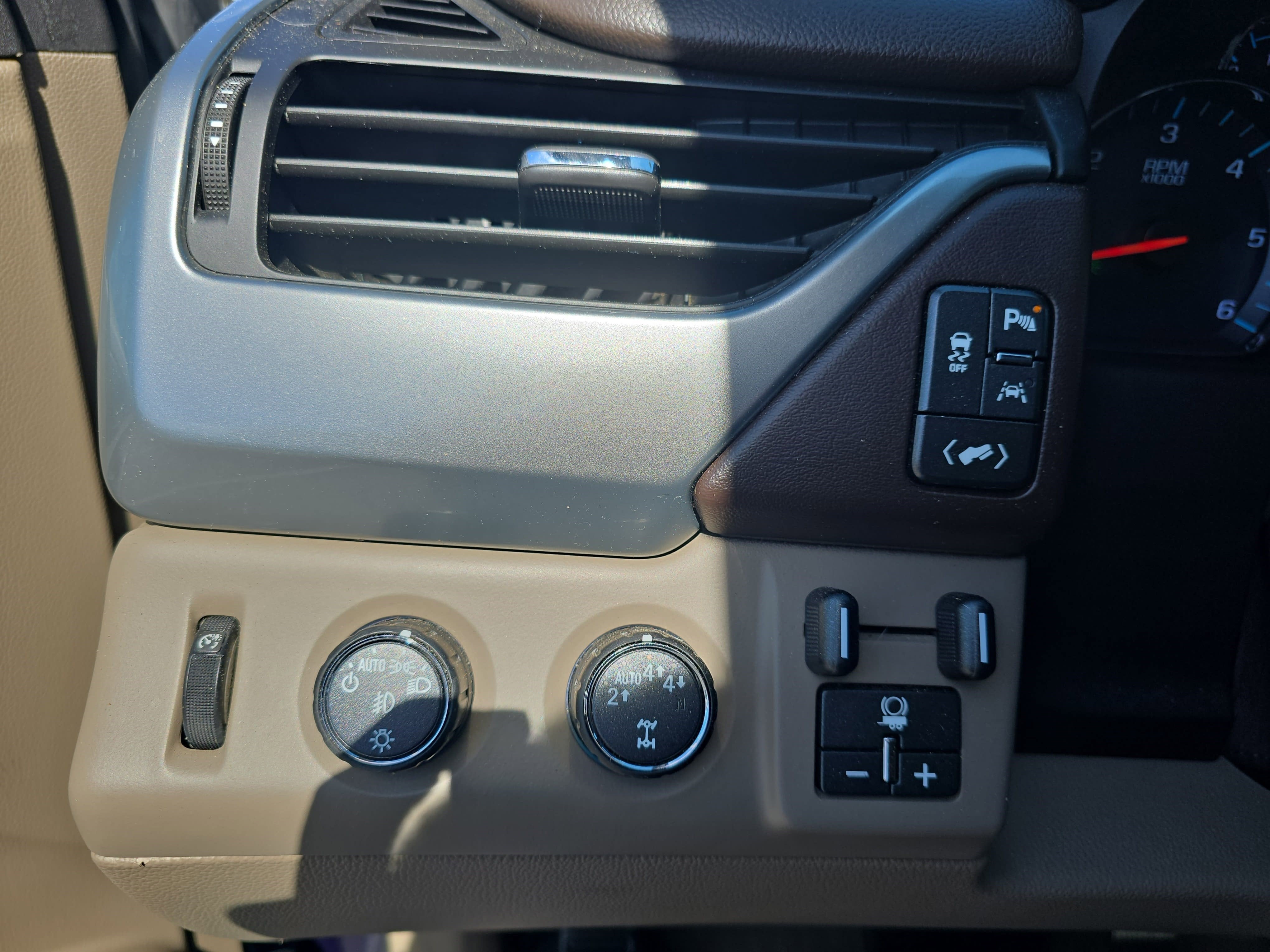 2020 Chevrolet Tahoe 4WD 4dr Premier