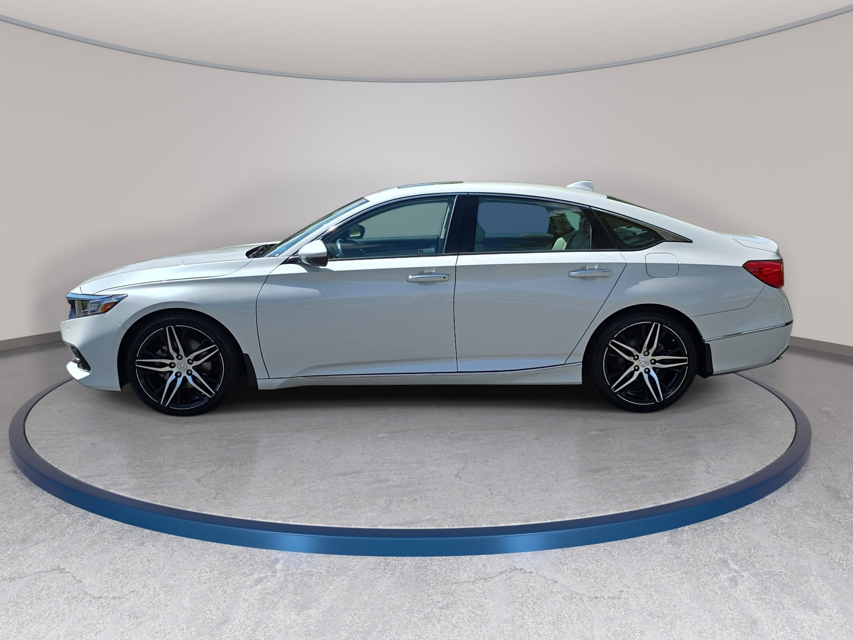 2021 Honda Accord Touring 2.0T Auto